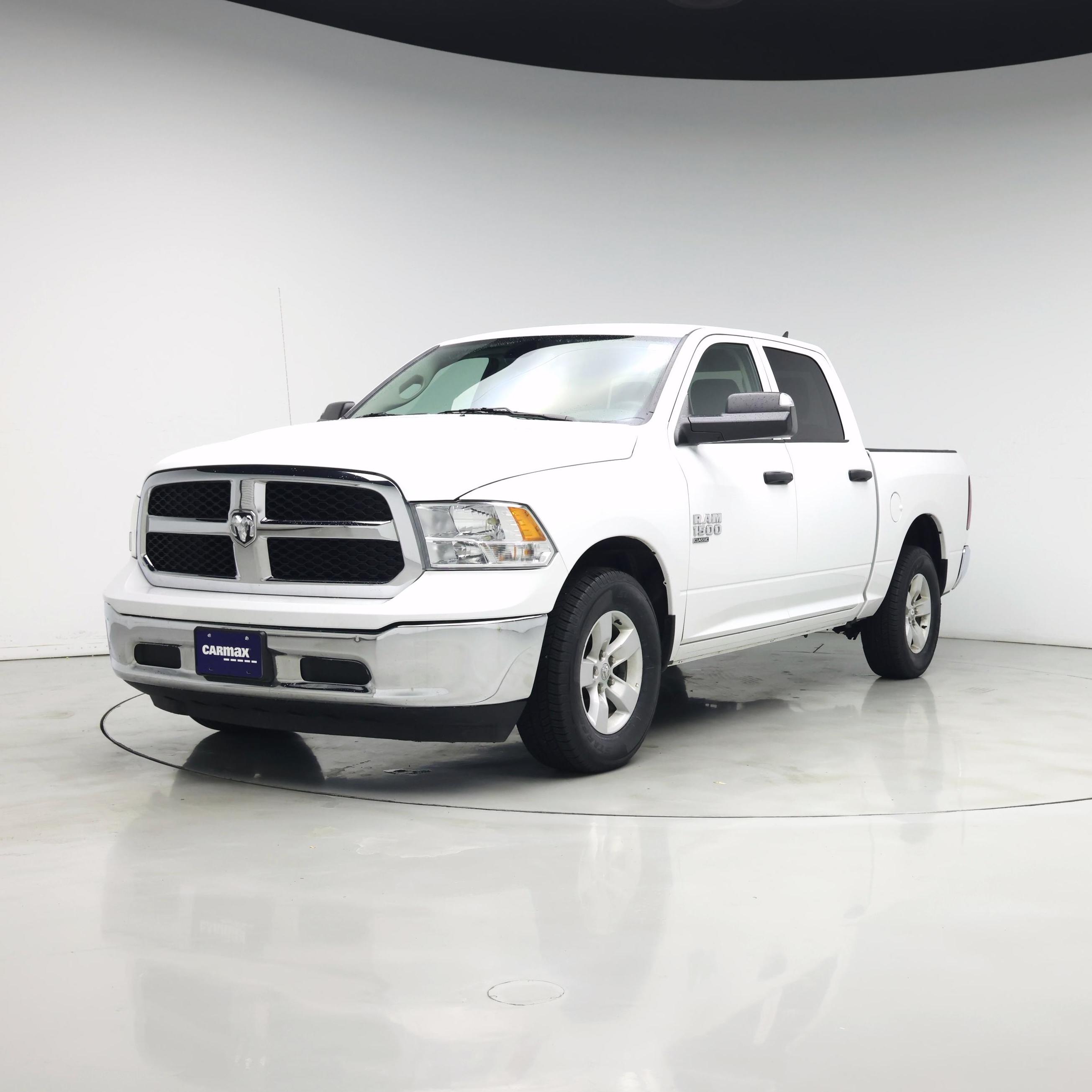 Thumbnail: 2023 RAM 1500 Classic - 4