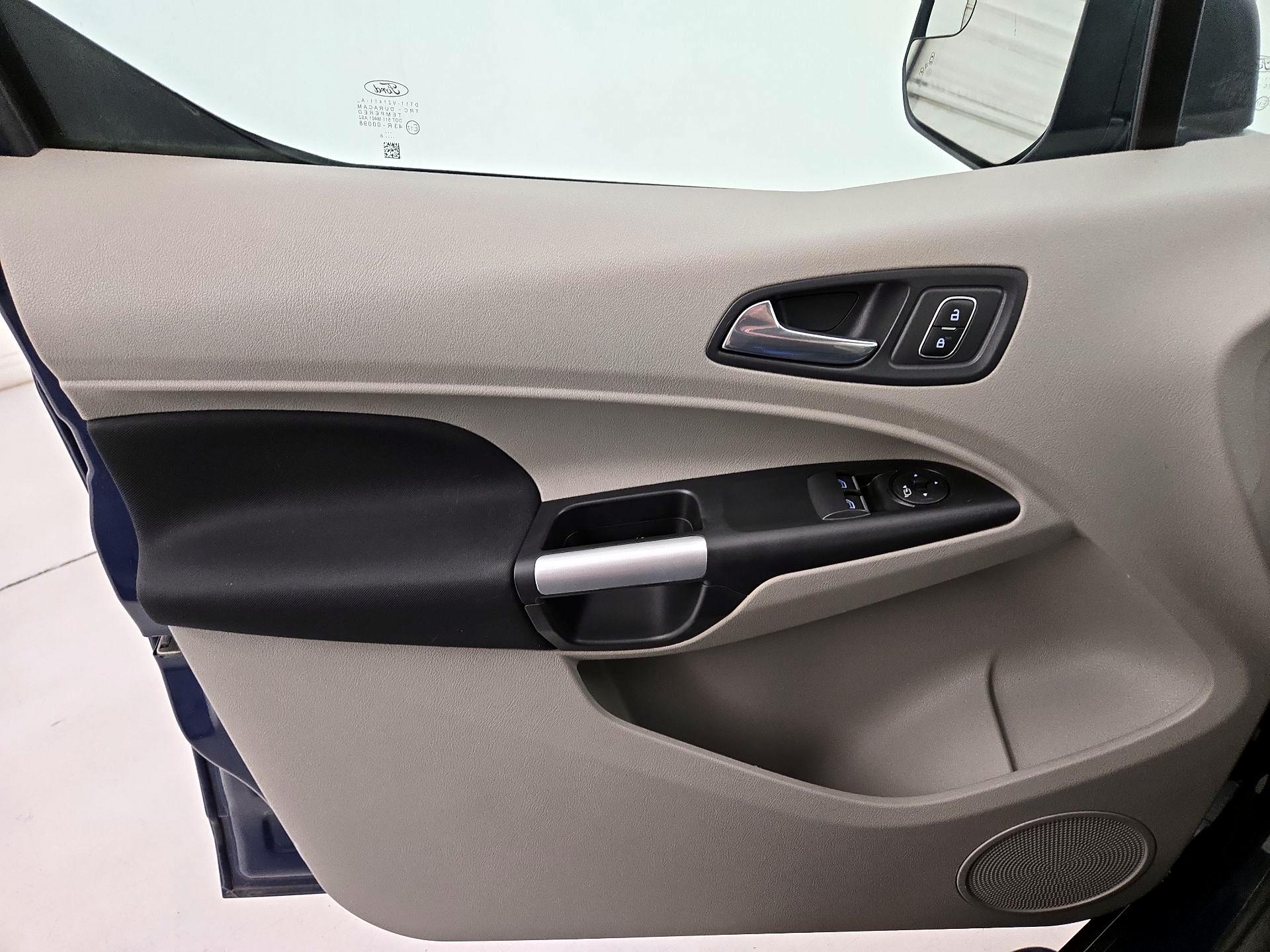 Thumbnail: 2019 Ford Transit Series - 12