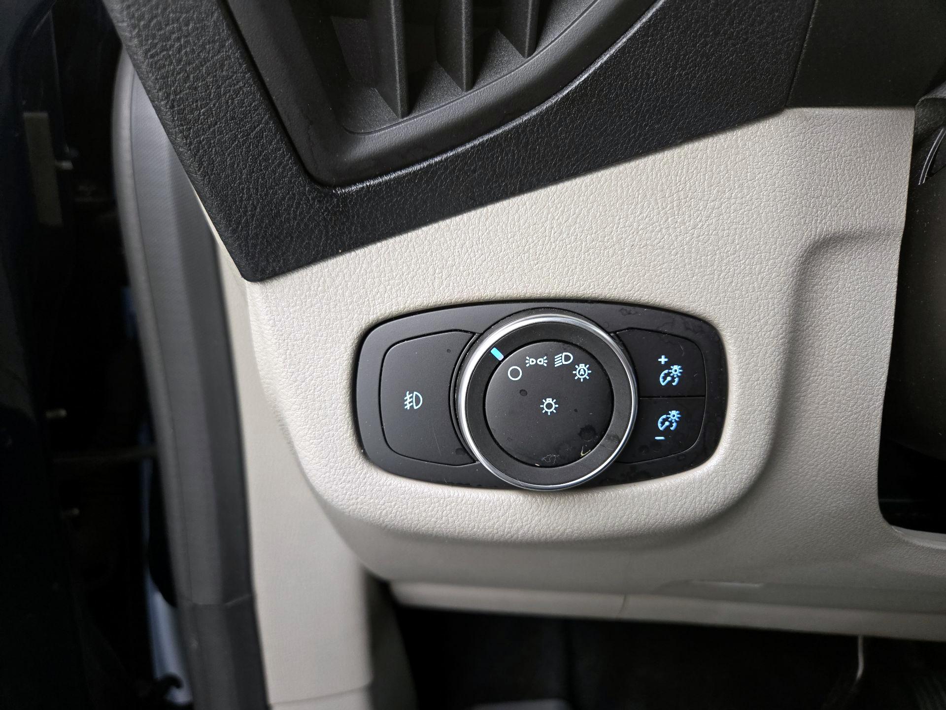 Thumbnail: 2019 Ford Transit Series - 13