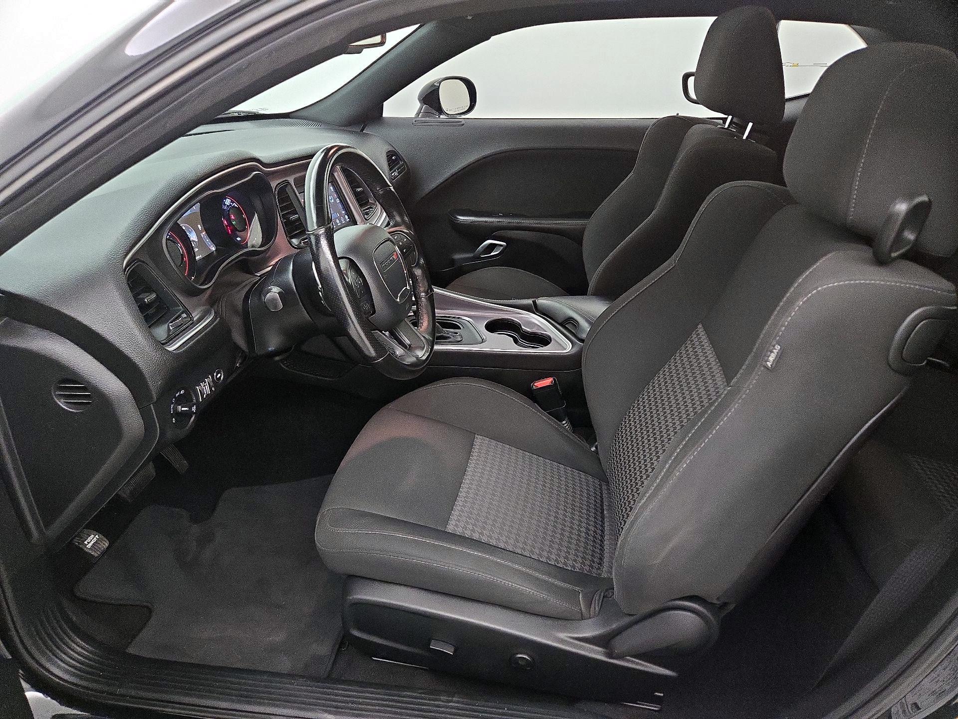 Thumbnail: 2019 Dodge Challenger - 11