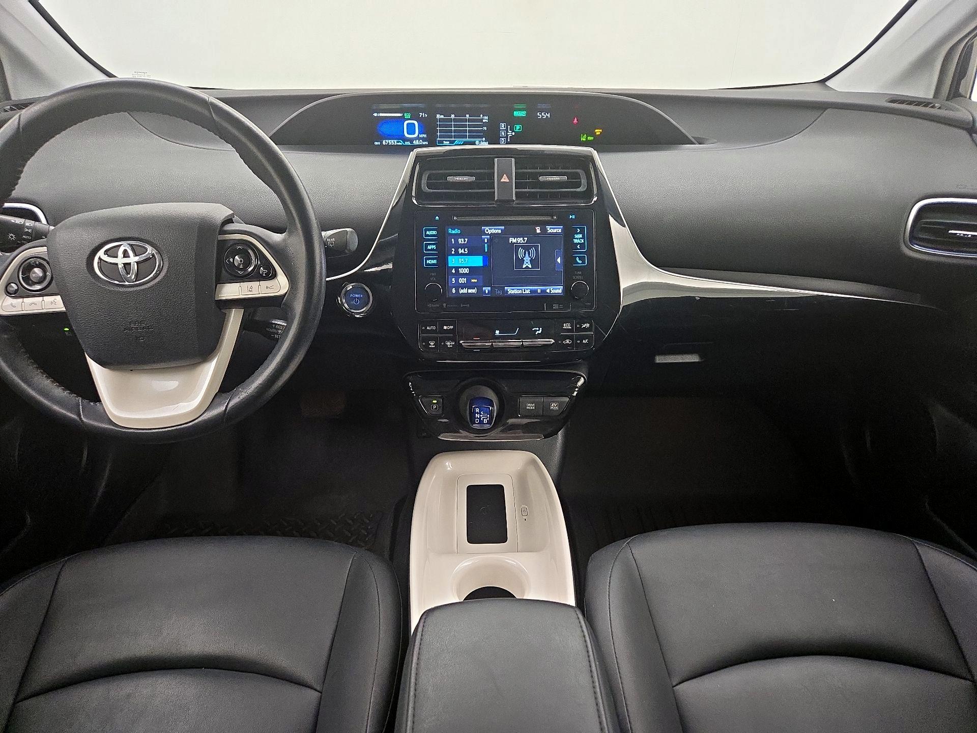 Thumbnail: 2016 Toyota Prius - 9