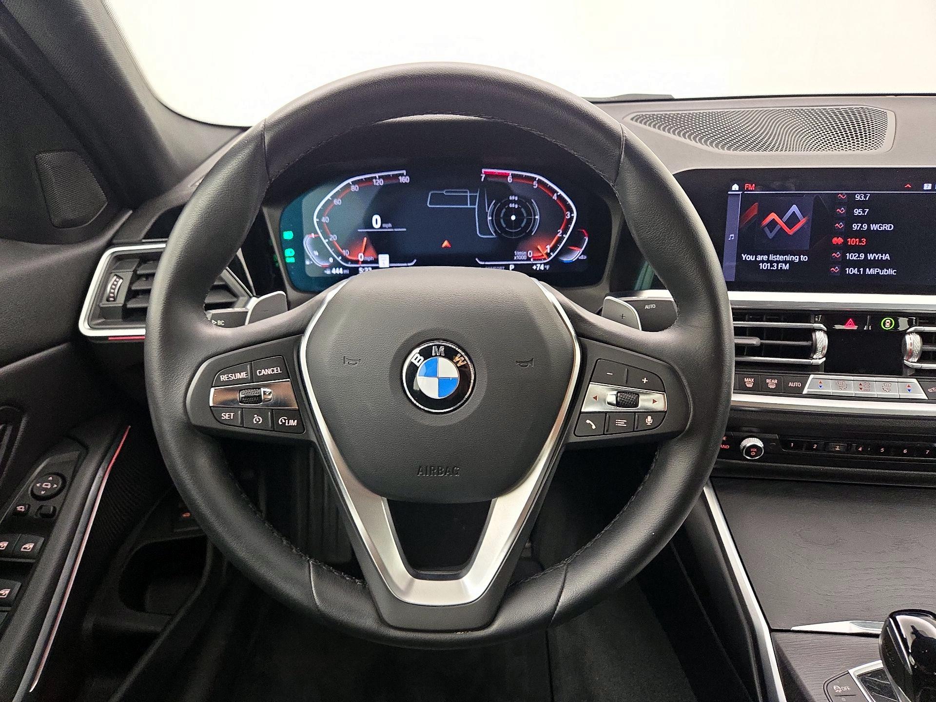 Thumbnail: 2022 BMW 3 Series - 10