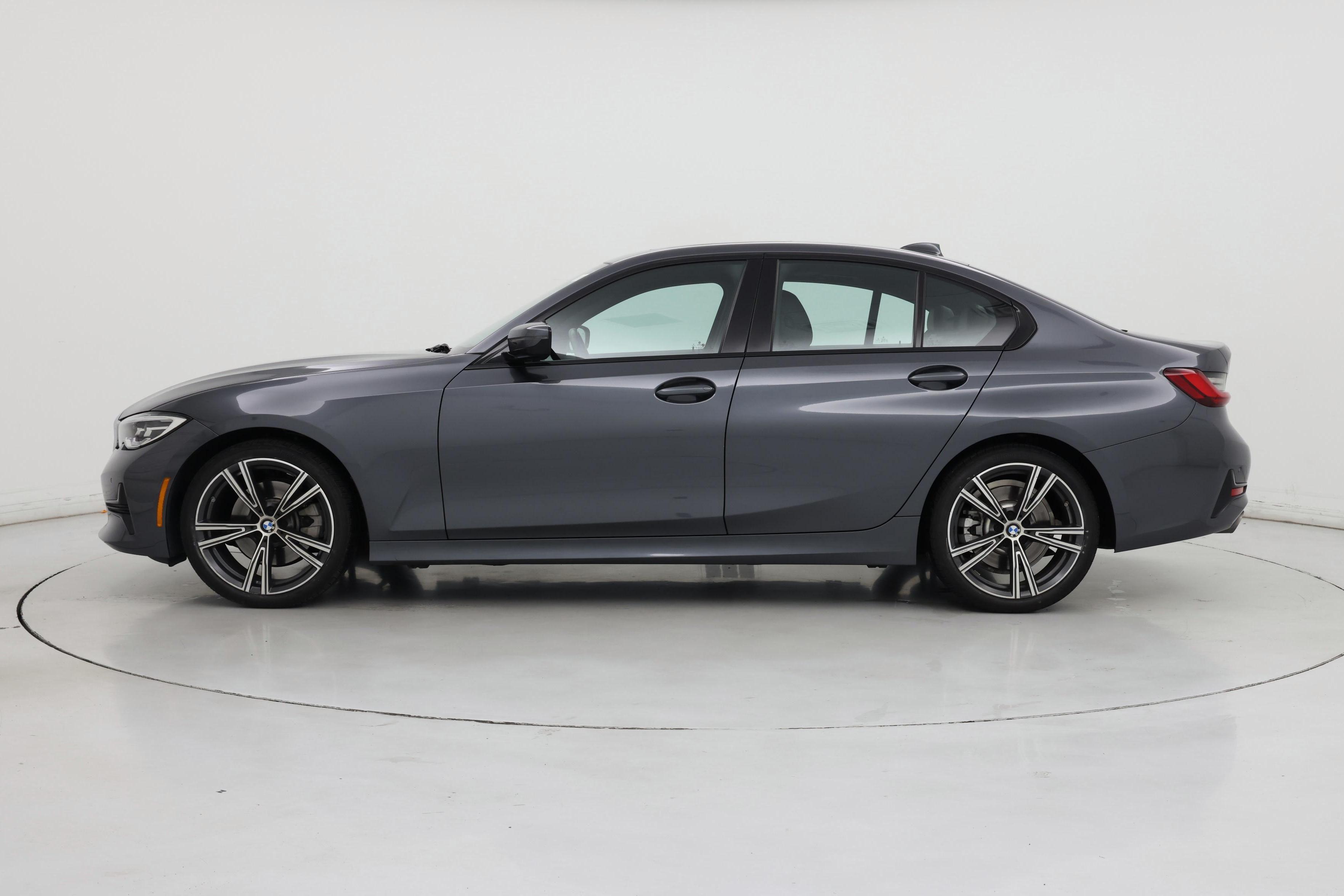 Thumbnail: 2022 BMW 3 Series - 3