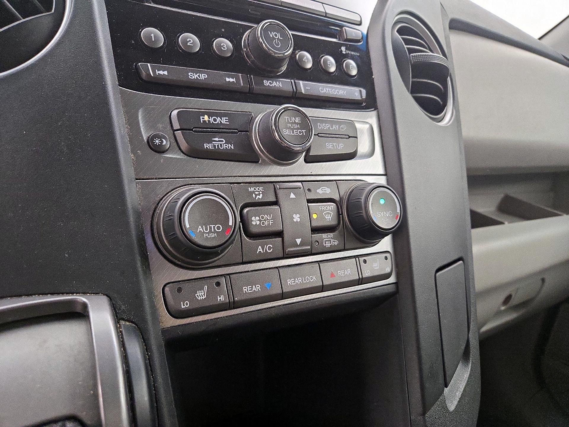 Thumbnail: 2015 Honda Pilot - 16