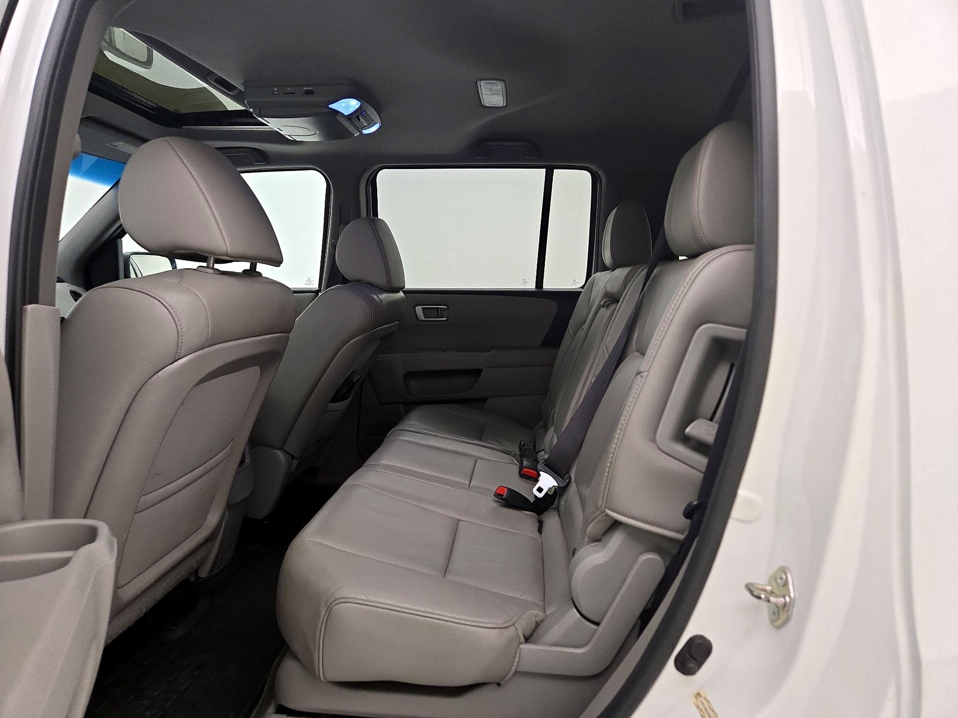 Thumbnail: 2015 Honda Pilot - 20