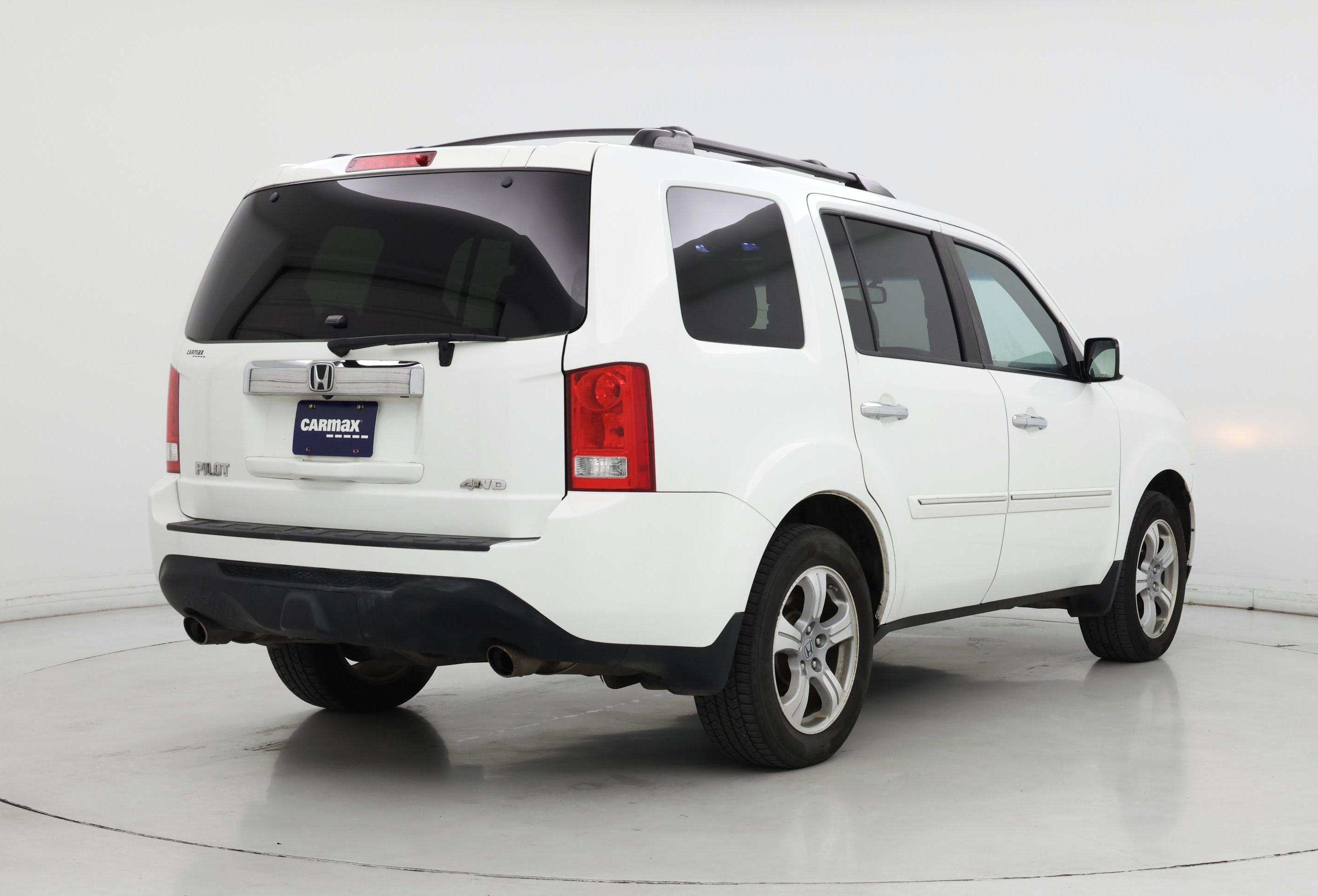 Thumbnail: 2015 Honda Pilot - 8