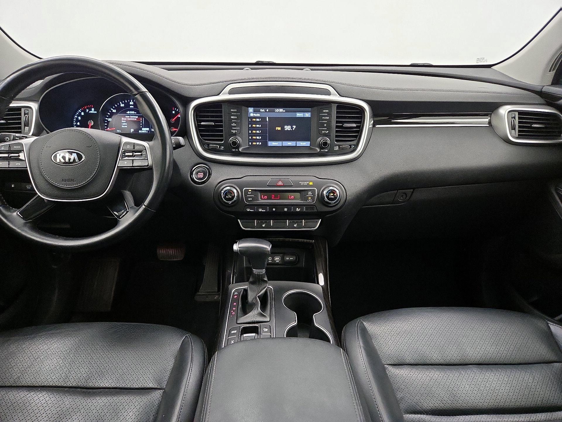 Thumbnail: 2020 Kia Sorento - 9