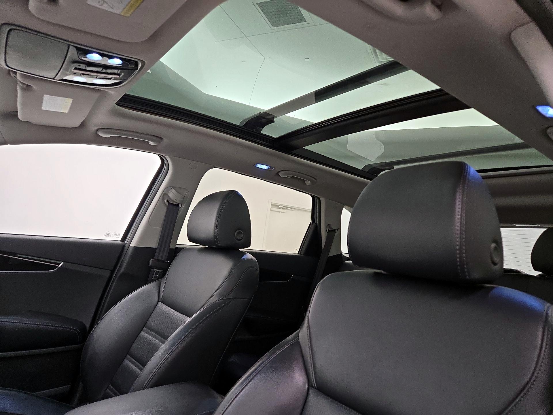 Thumbnail: 2020 Kia Sorento - 19