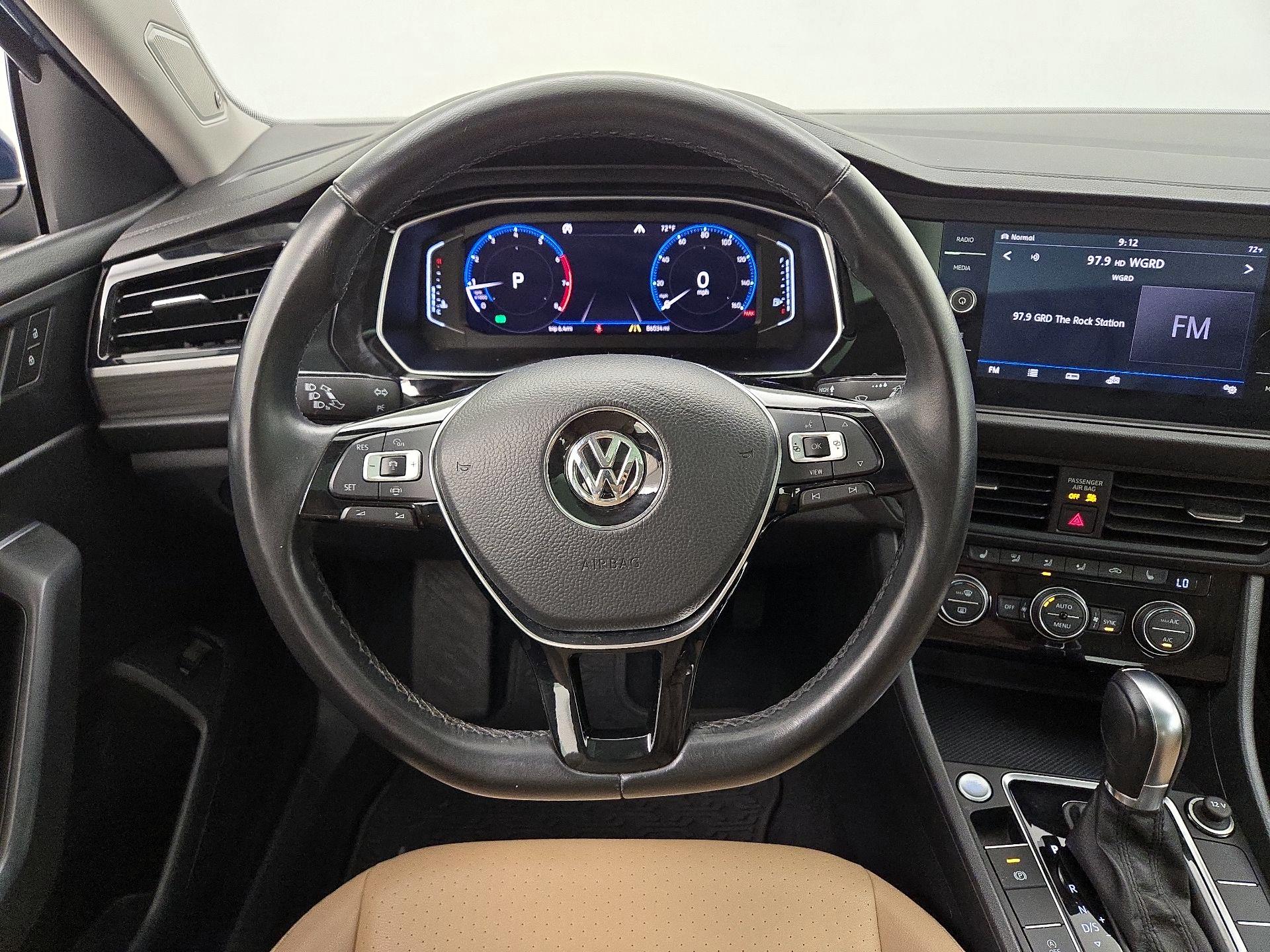 Thumbnail: 2019 Volkswagen Jetta - 10