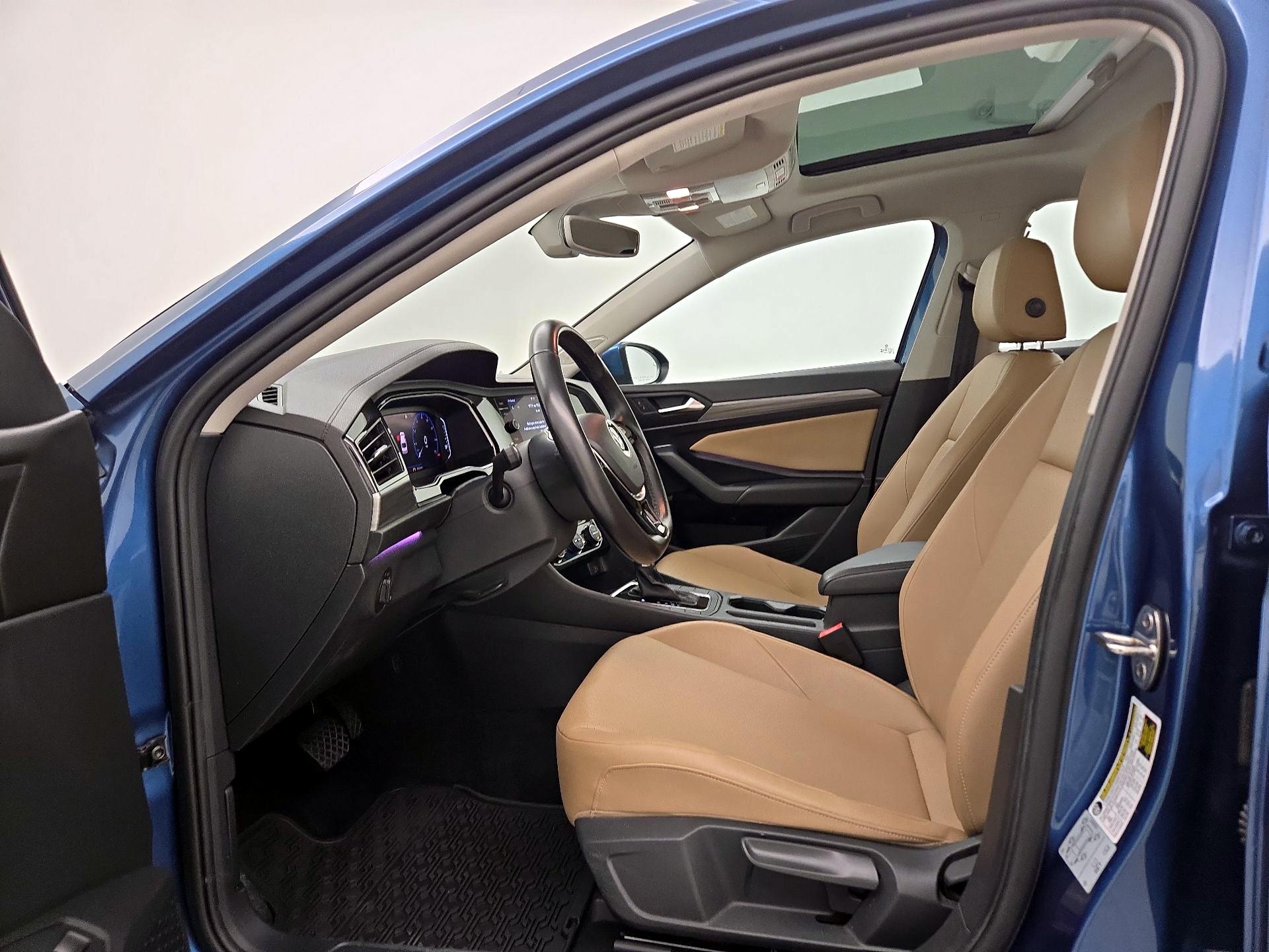 Thumbnail: 2019 Volkswagen Jetta - 11