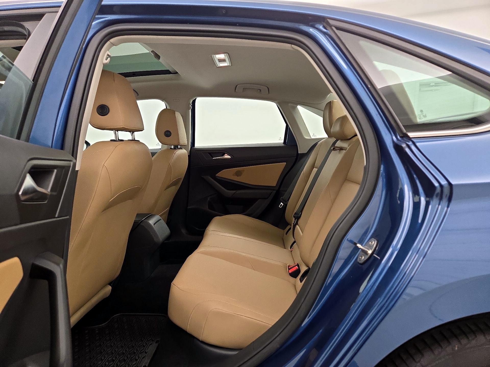 Thumbnail: 2019 Volkswagen Jetta - 20