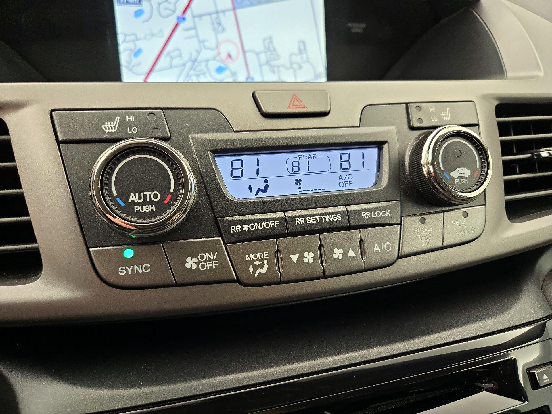 Thumbnail: 2015 Honda Odyssey - 17