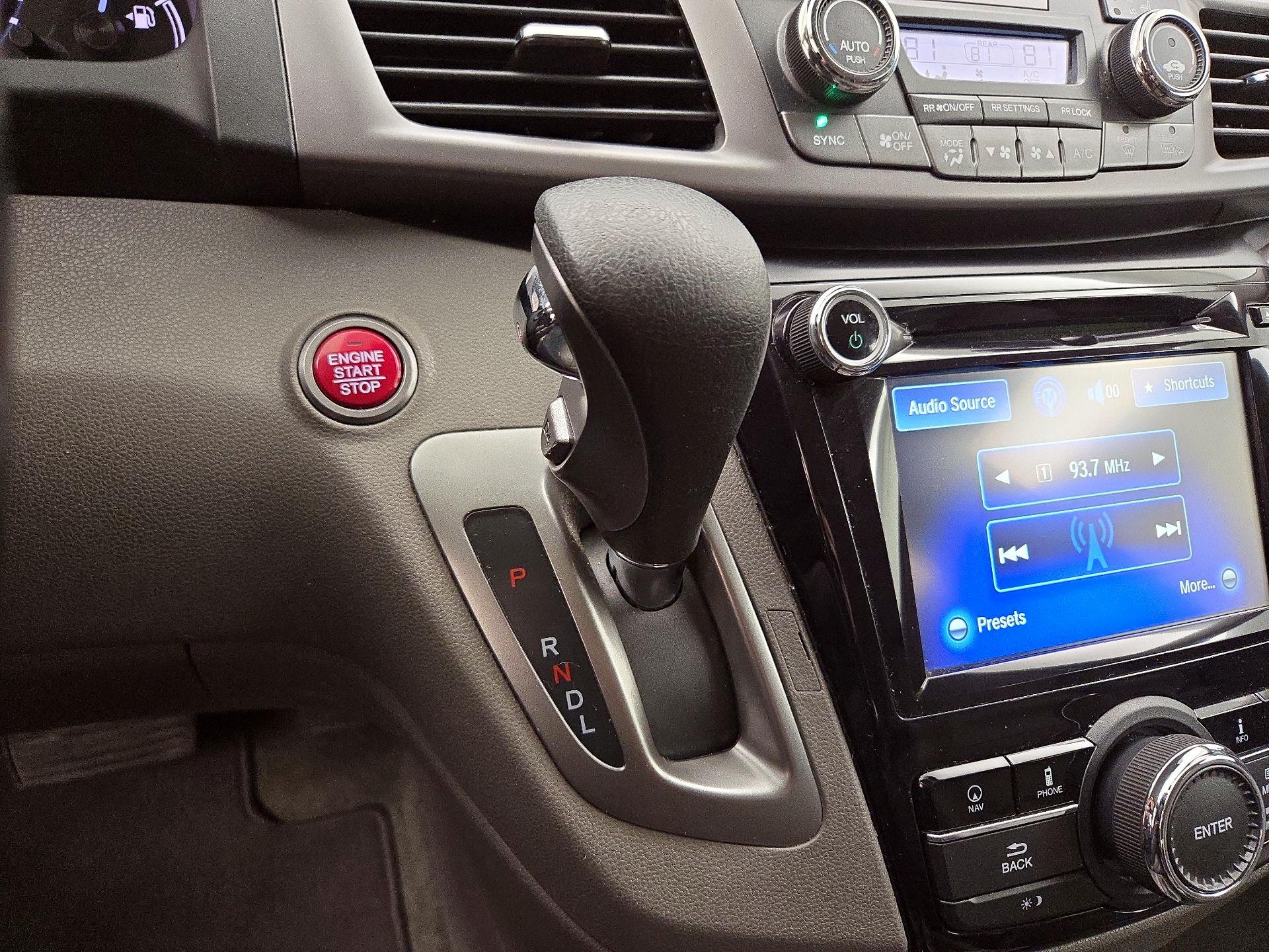 Thumbnail: 2015 Honda Odyssey - 18