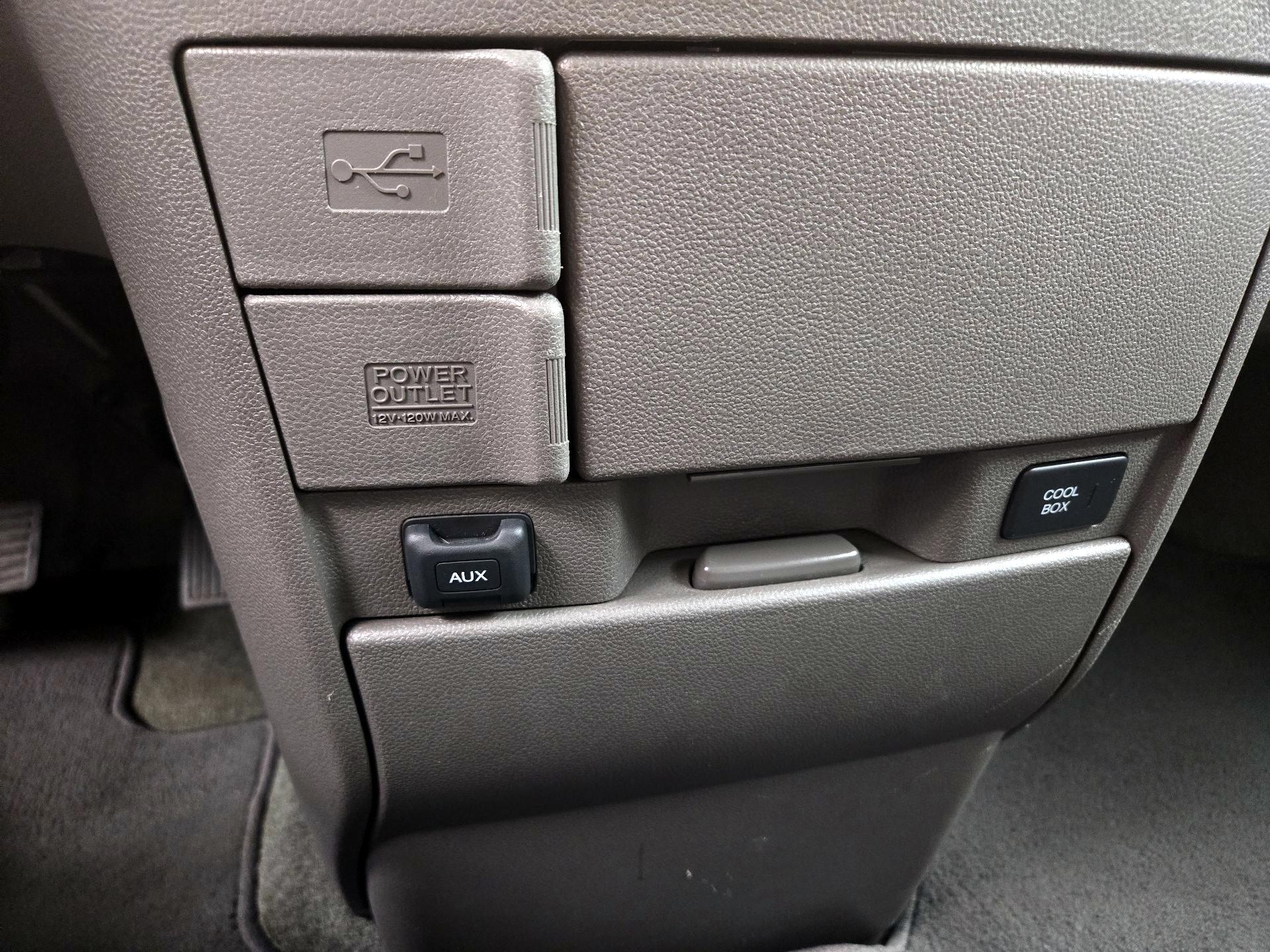 Thumbnail: 2015 Honda Odyssey - 19