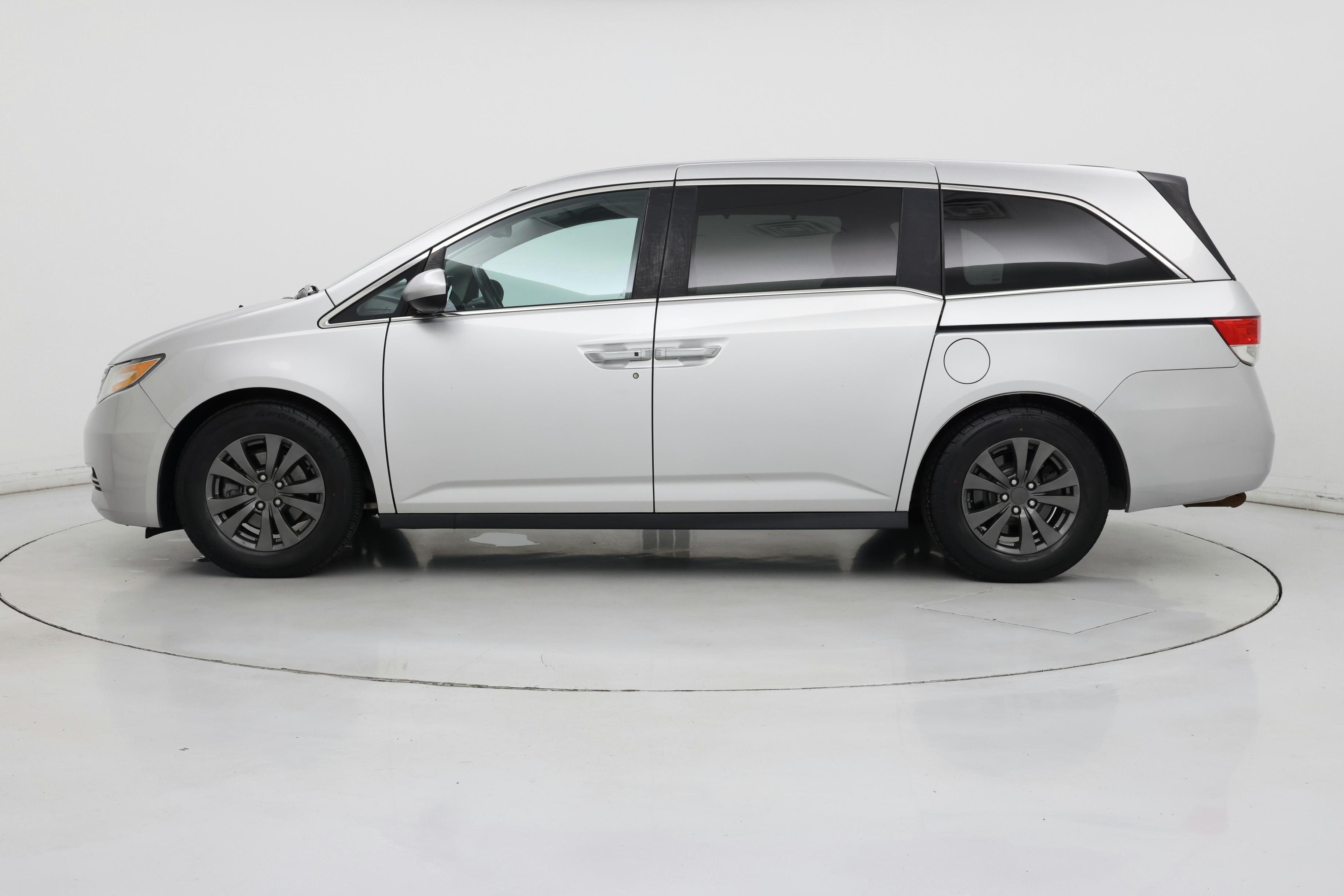 Thumbnail: 2015 Honda Odyssey - 3
