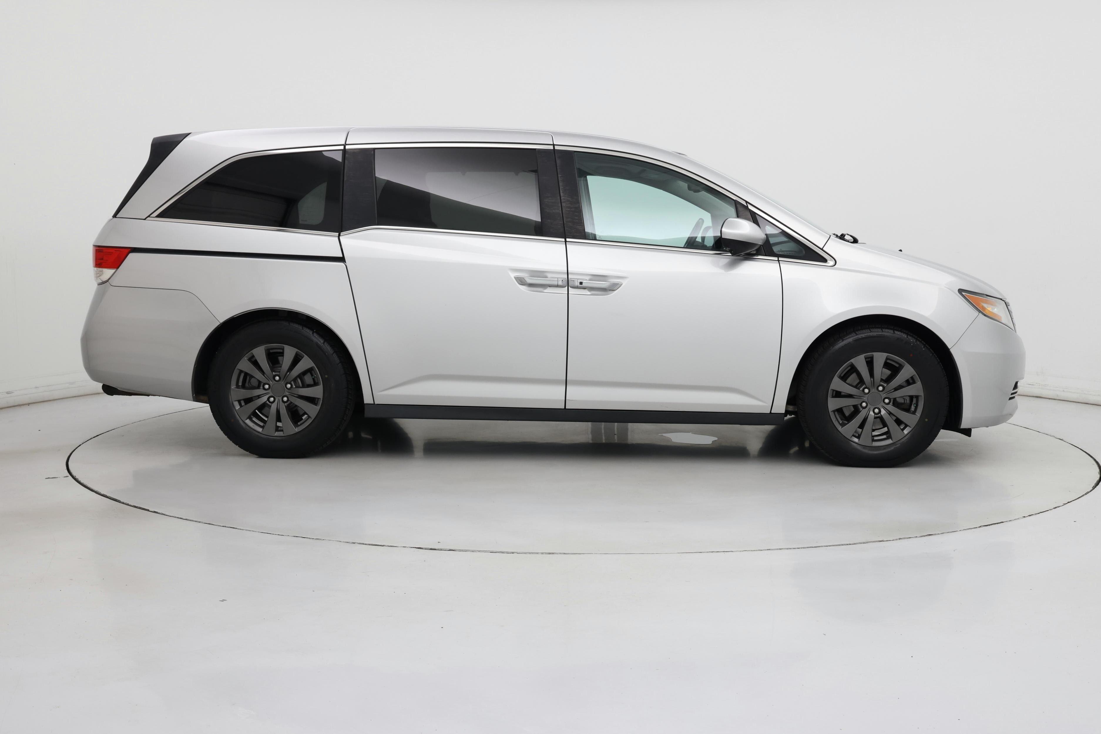 Thumbnail: 2015 Honda Odyssey - 7
