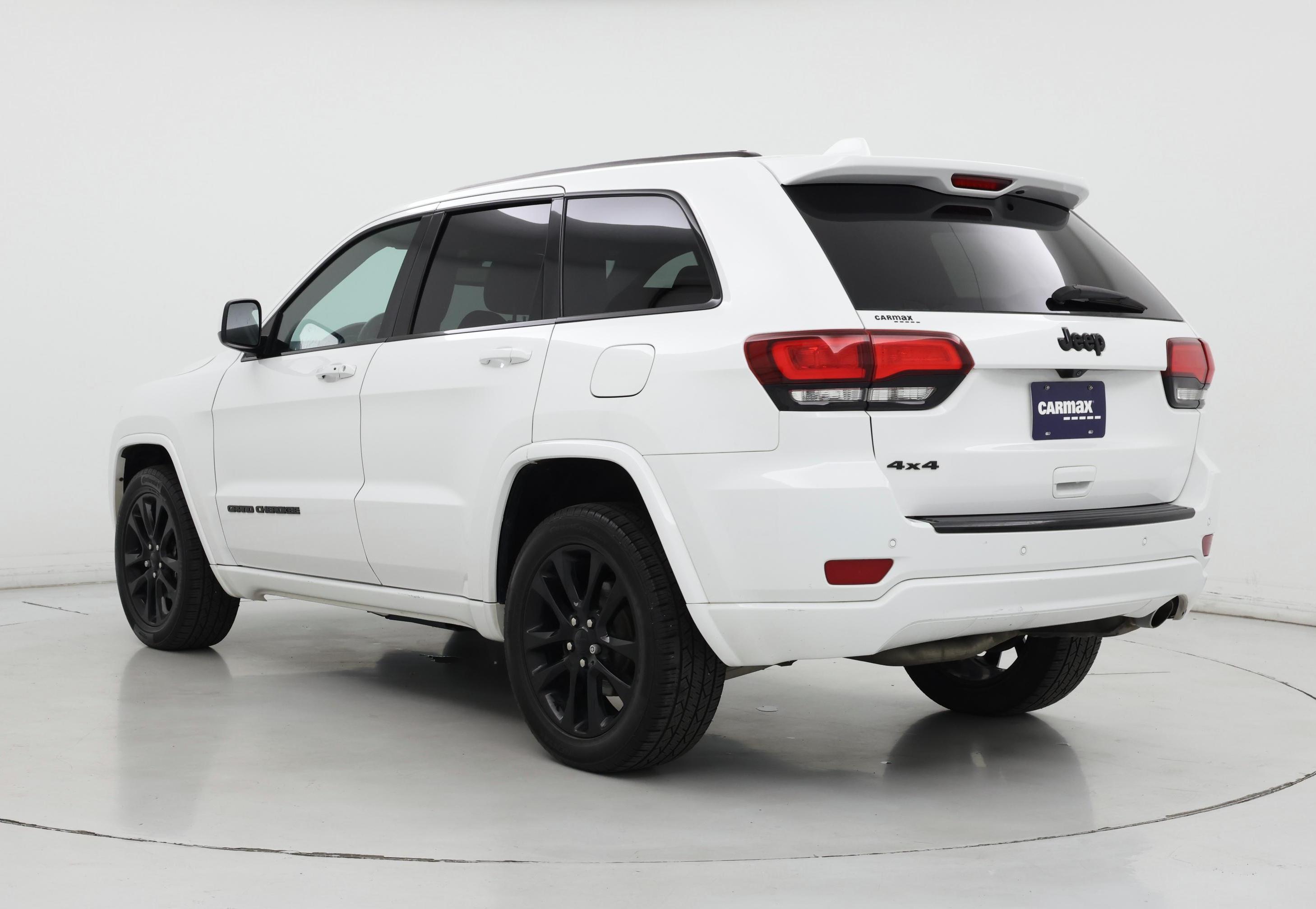 Thumbnail: 2018 Jeep Grand Cherokee - 2