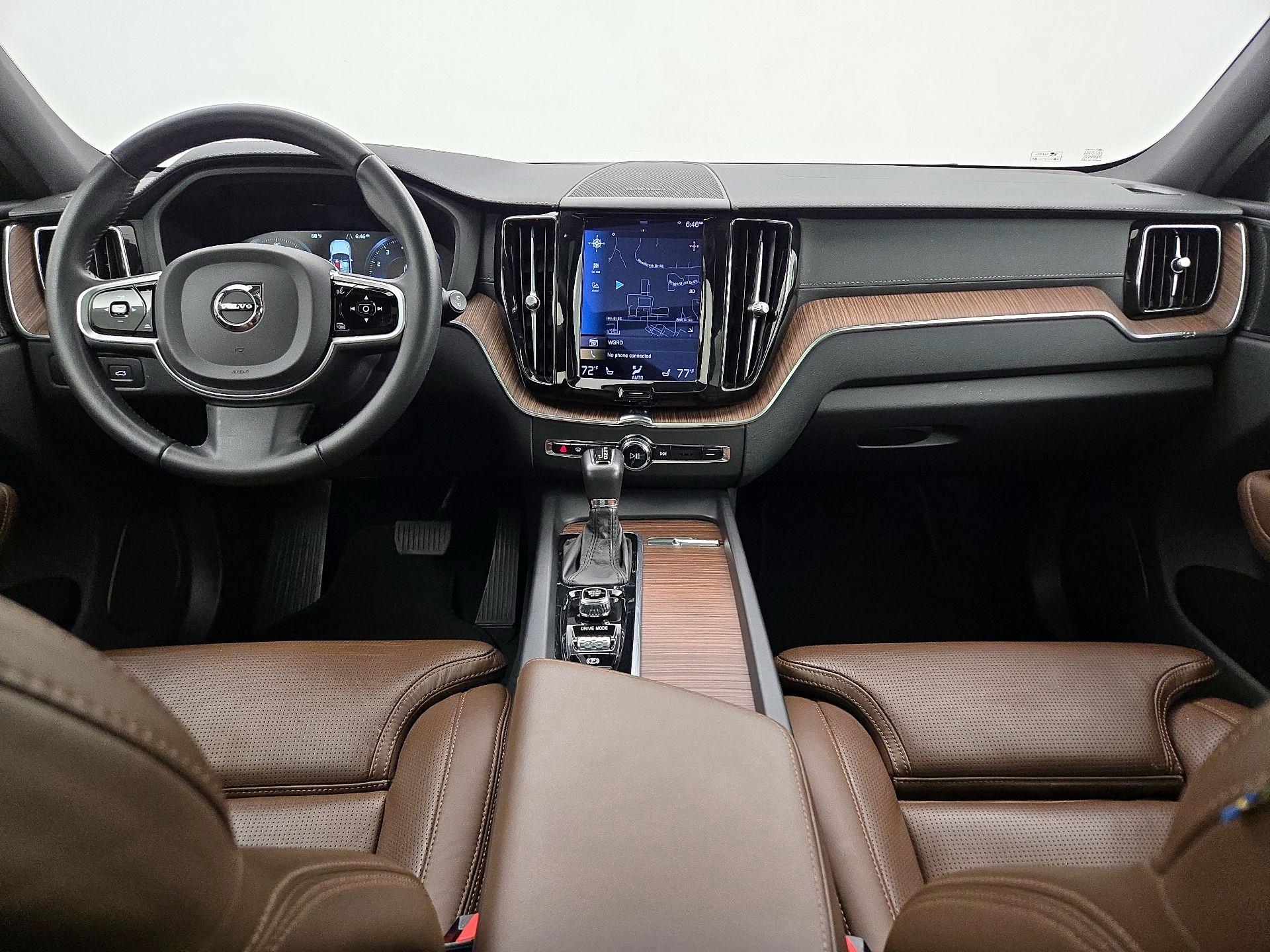 Thumbnail: 2021 Volvo XC60 - 9