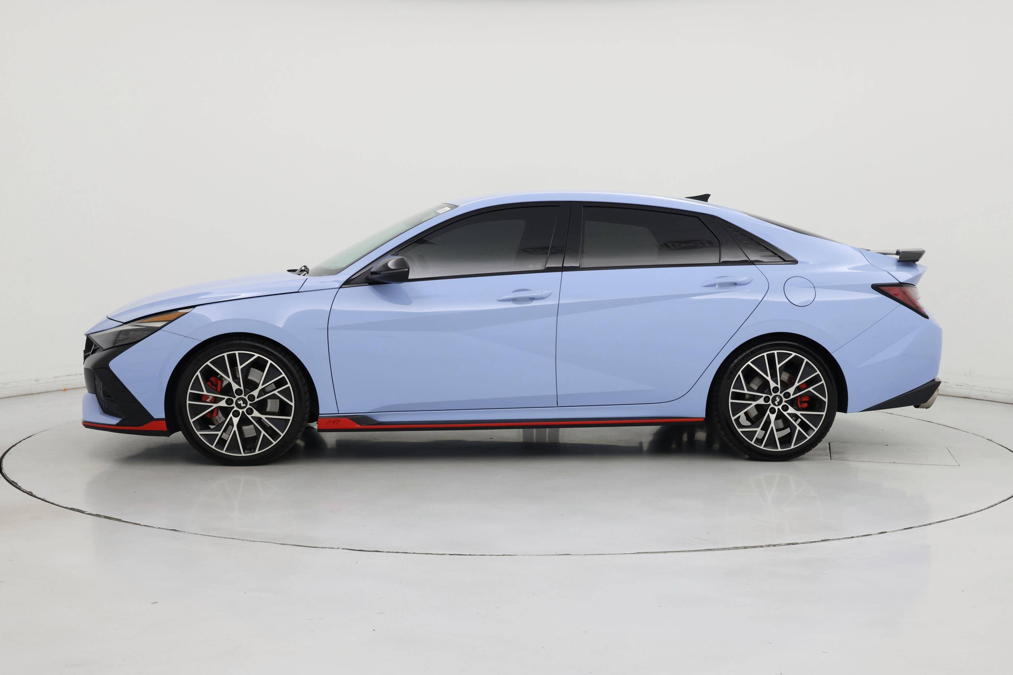 Thumbnail: 2022 Hyundai Elantra - 3