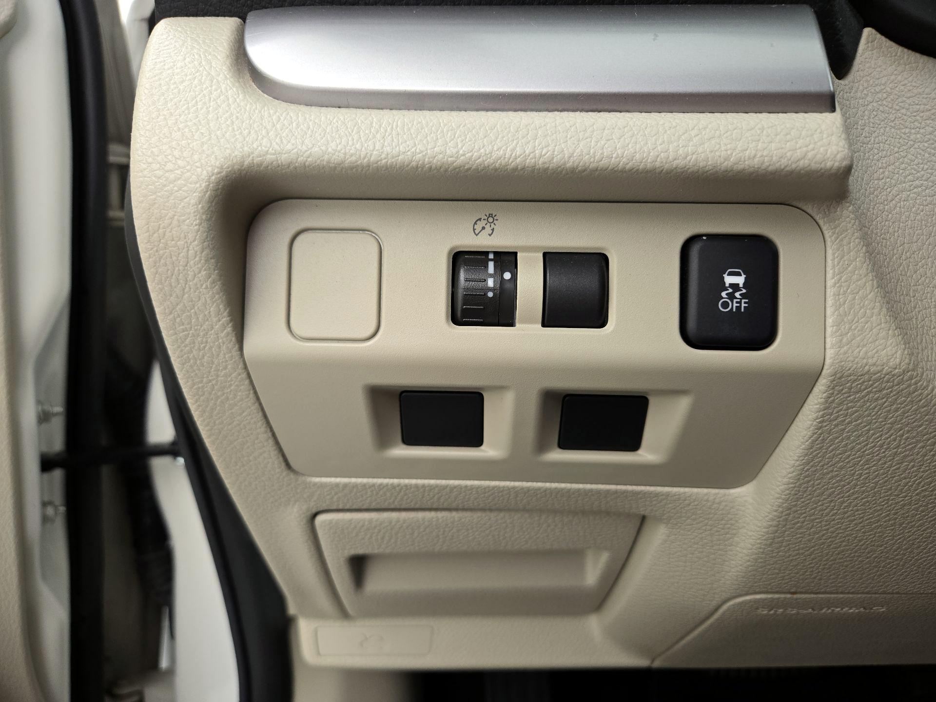 Thumbnail: 2014 Subaru XV Crosstrek - 13