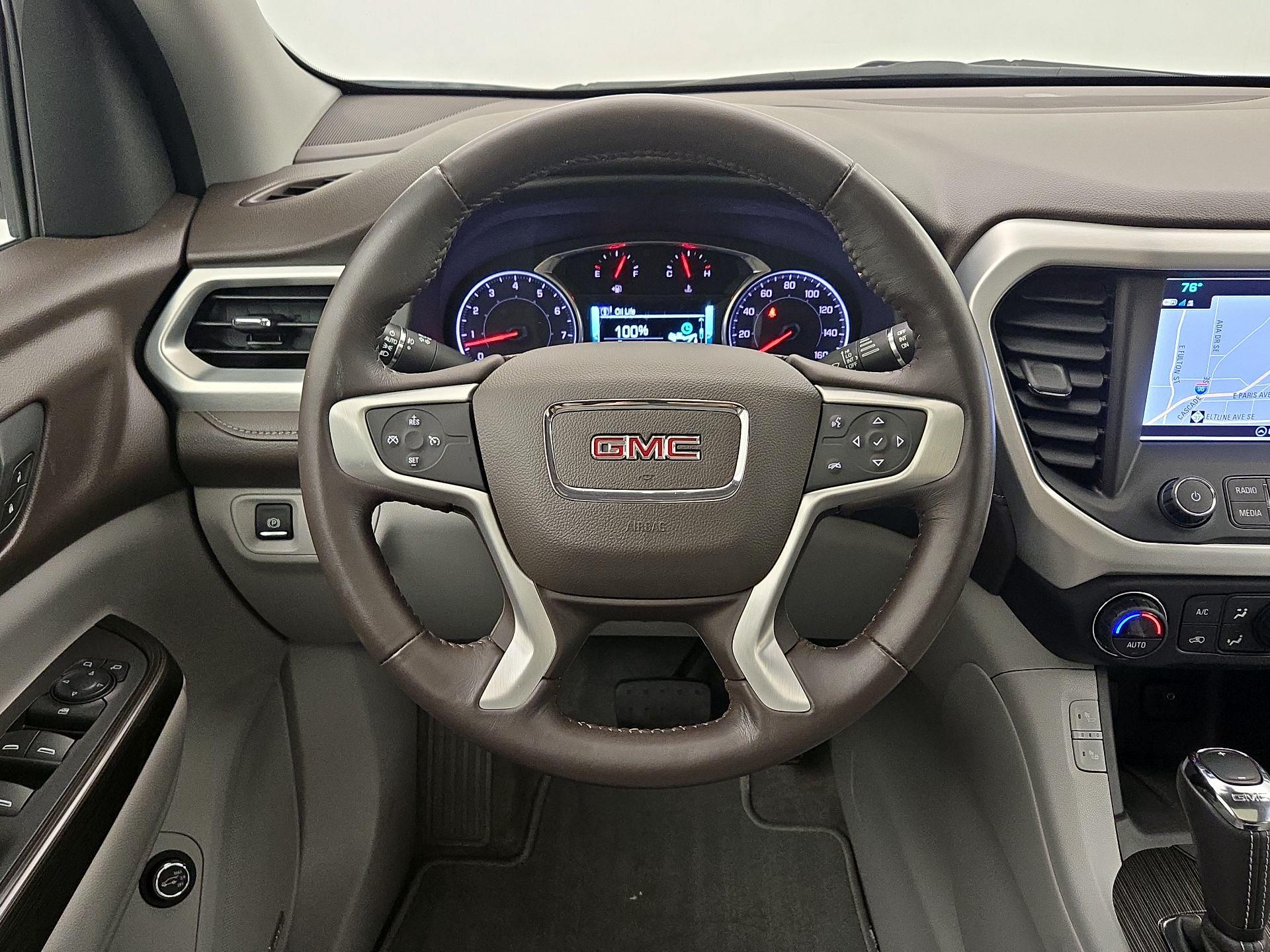 Thumbnail: 2017 GMC Acadia - 10