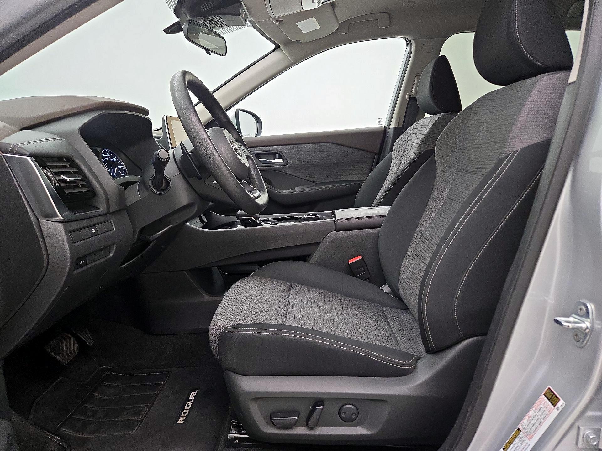 Thumbnail: 2023 Nissan Rogue - 11