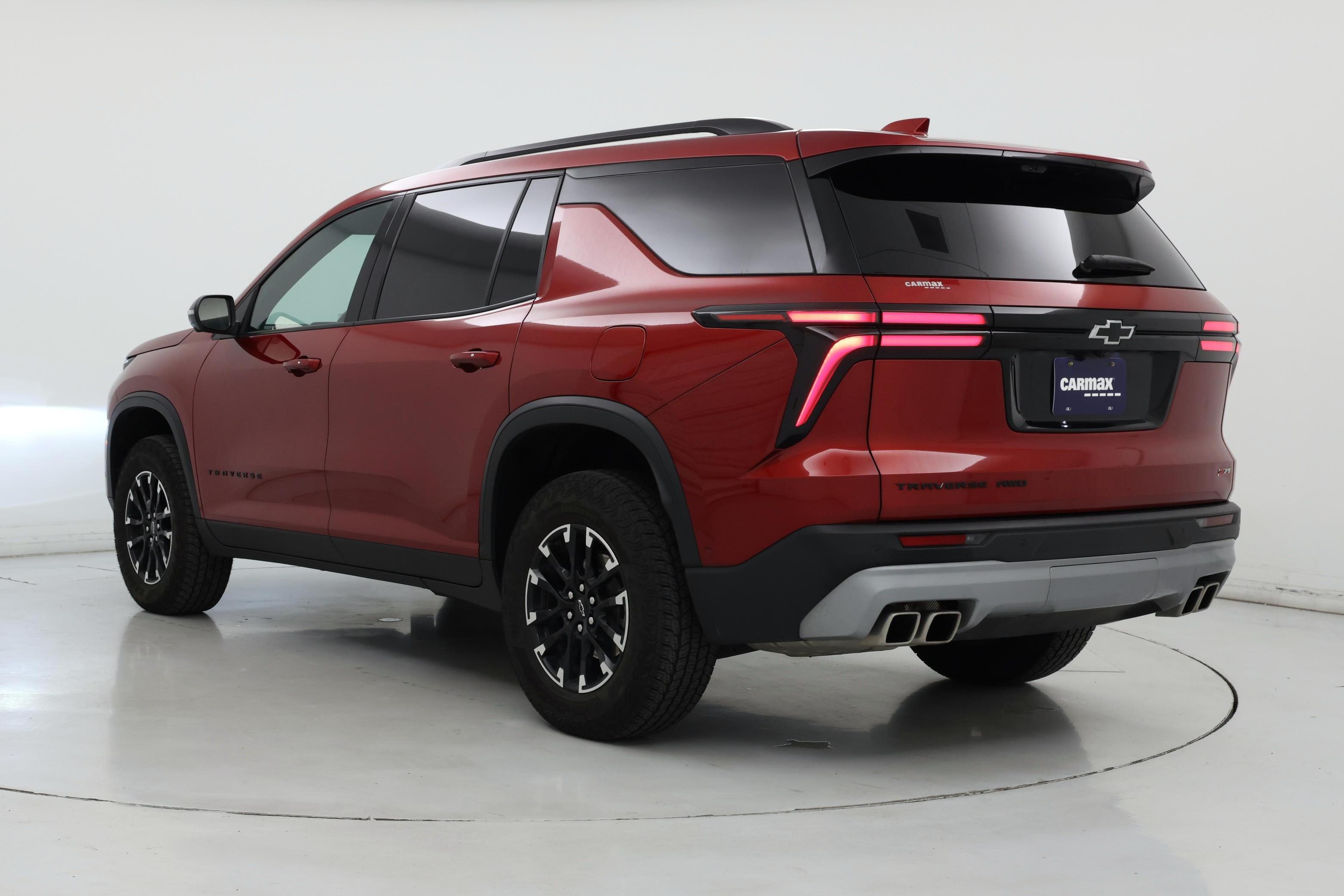 Thumbnail: 2024 Chevrolet Traverse - 2