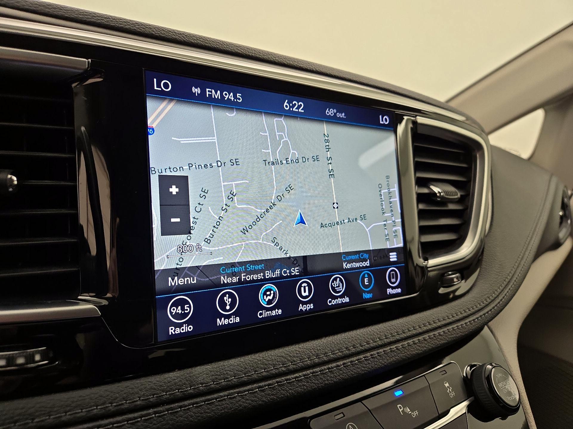 Thumbnail: 2019 Chrysler Pacifica - 14