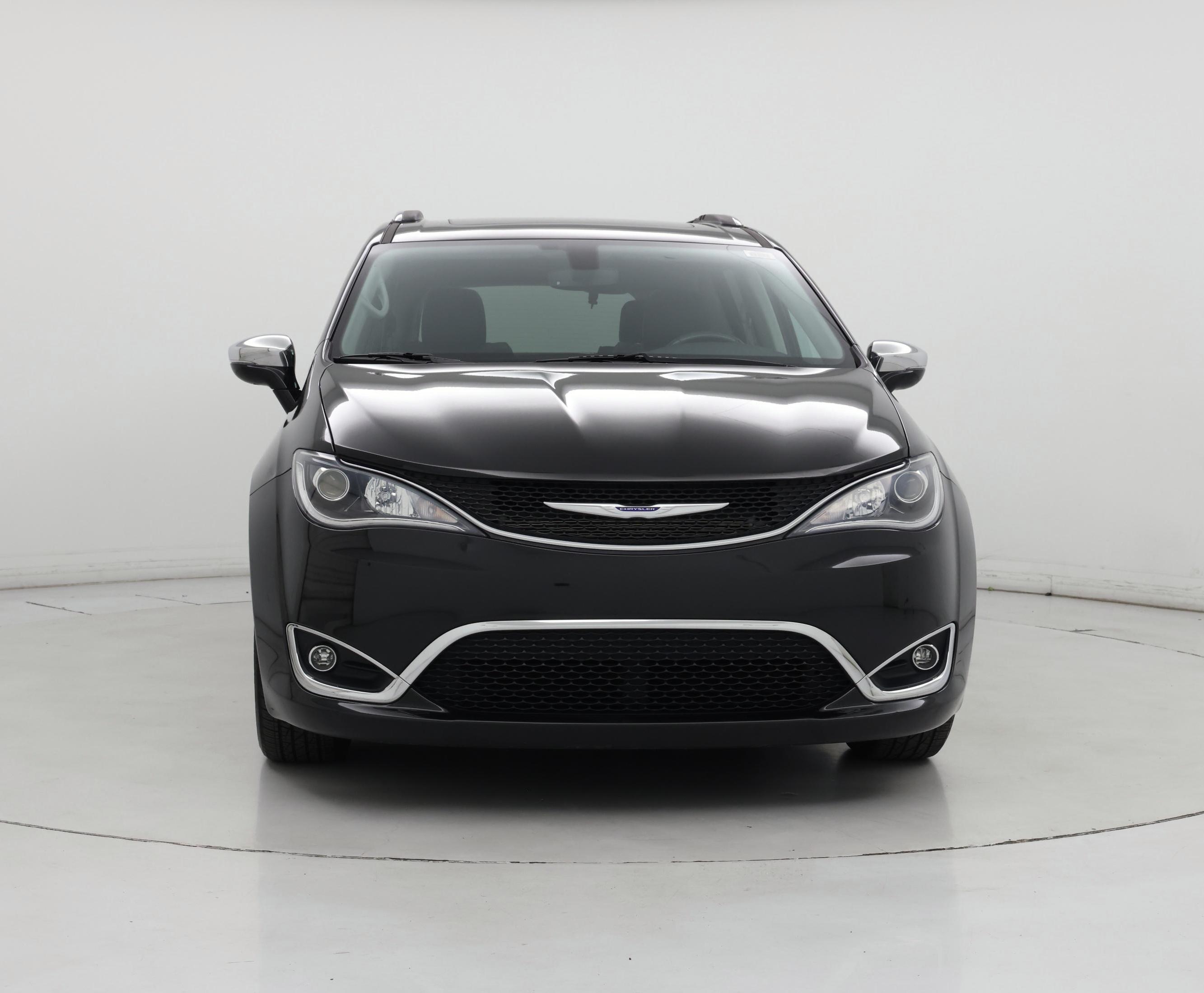 Thumbnail: 2019 Chrysler Pacifica - 5