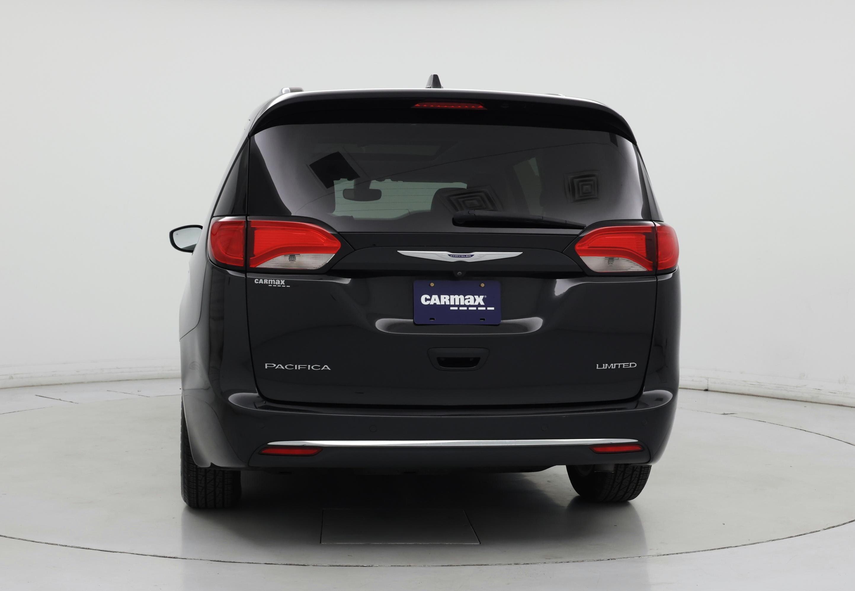 Thumbnail: 2019 Chrysler Pacifica - 6