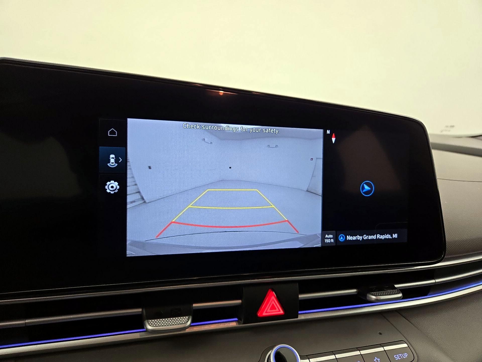 Thumbnail: 2024 Hyundai Elantra - 15