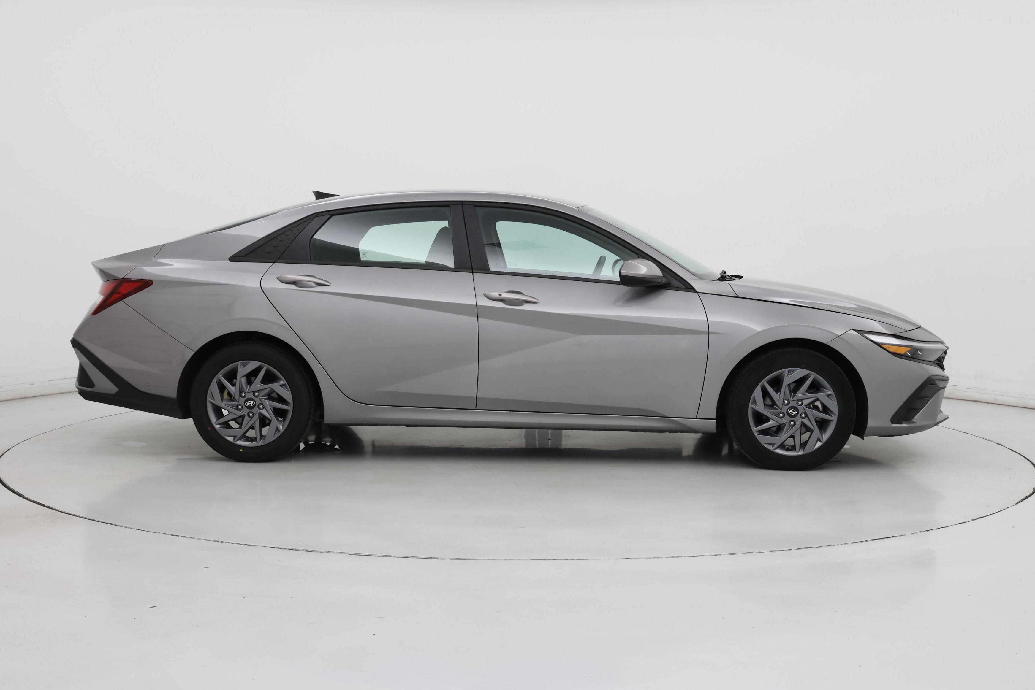 Thumbnail: 2024 Hyundai Elantra - 7