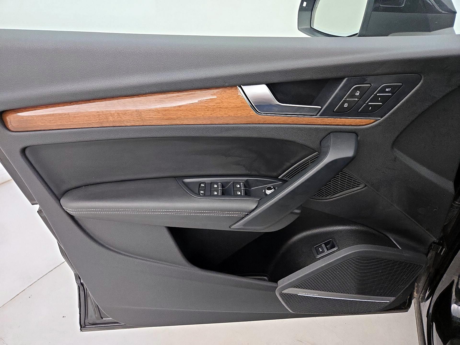 Thumbnail: 2023 Audi Q5 - 12