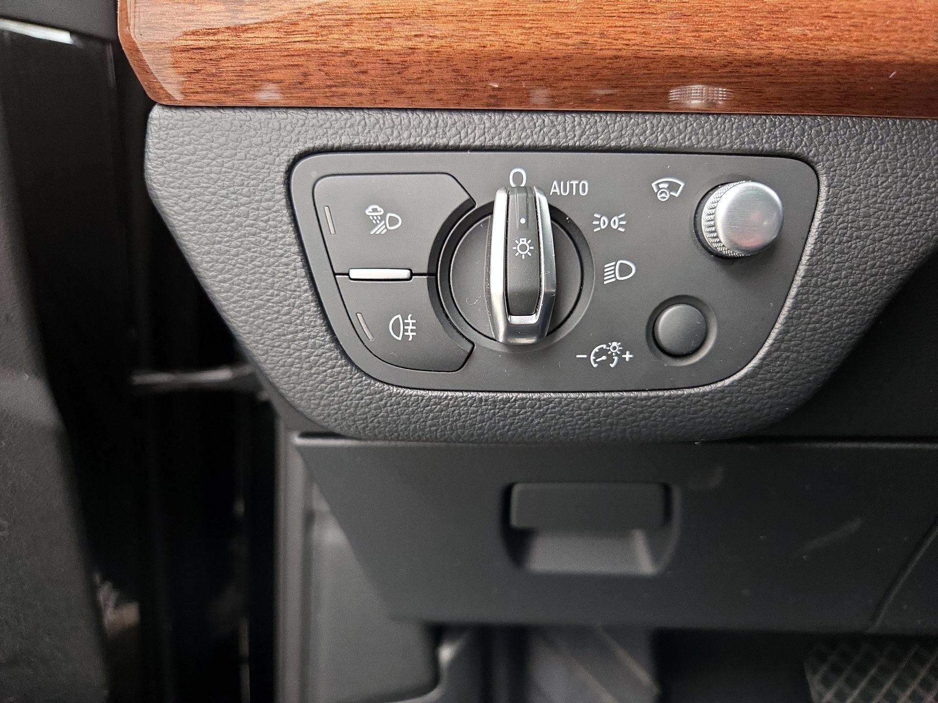 Thumbnail: 2023 Audi Q5 - 13