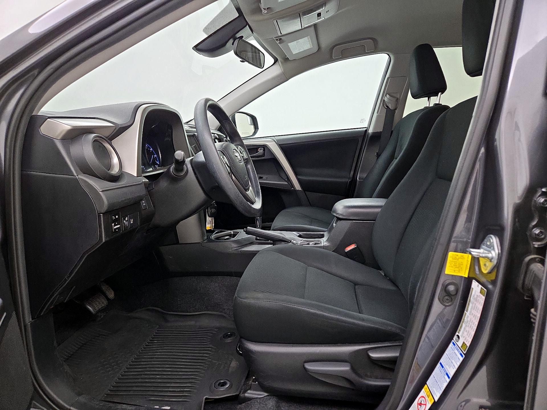 Thumbnail: 2017 Toyota RAV4 - 11