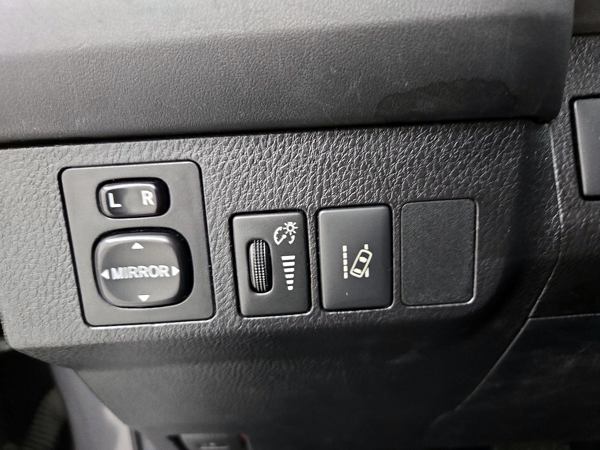 Thumbnail: 2017 Toyota RAV4 - 13