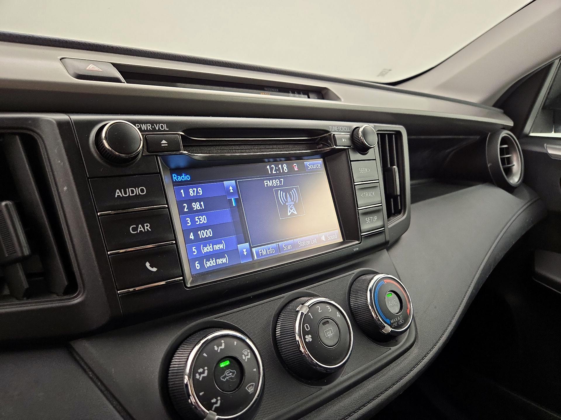 Thumbnail: 2017 Toyota RAV4 - 15