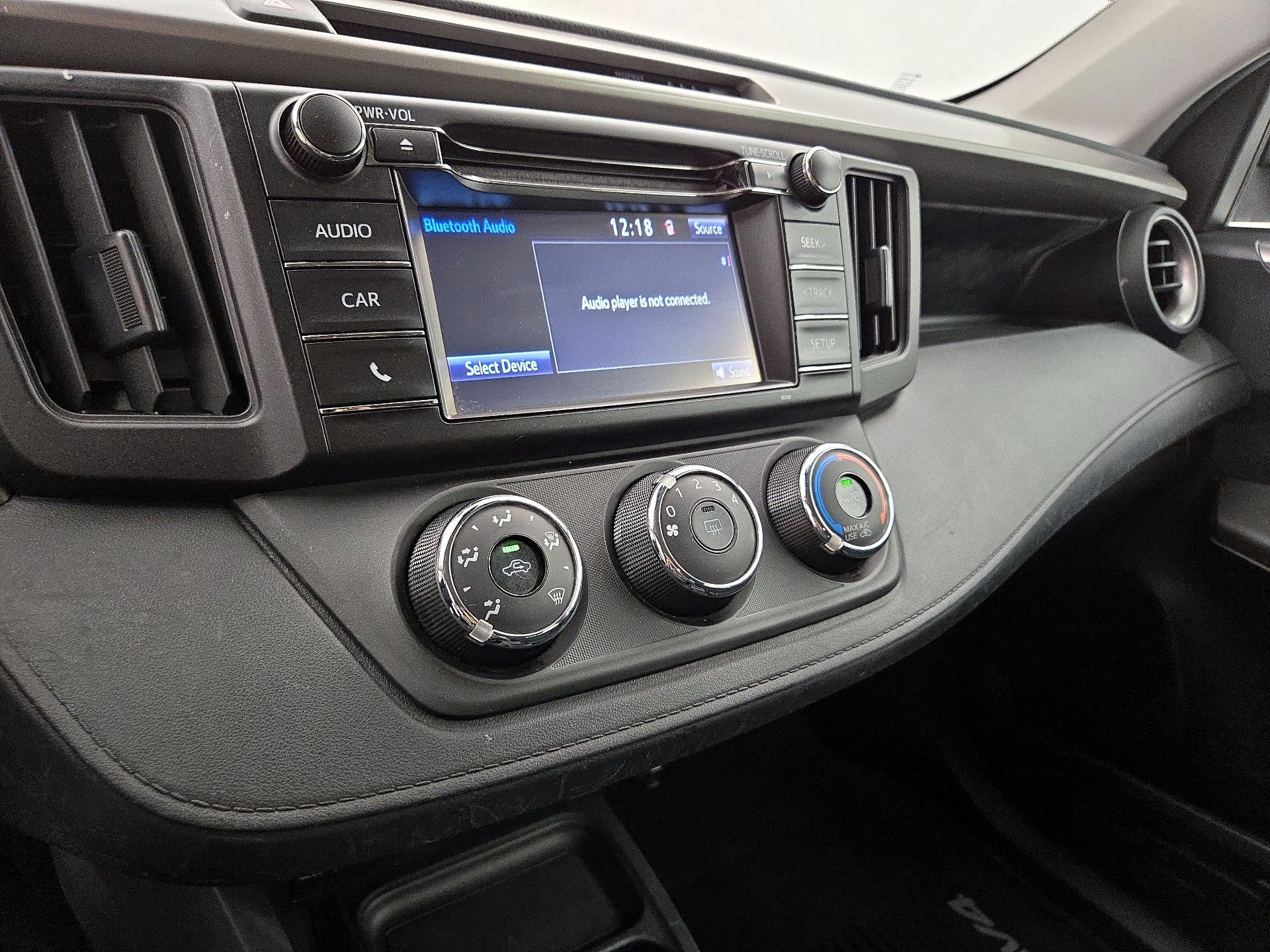 Thumbnail: 2017 Toyota RAV4 - 16