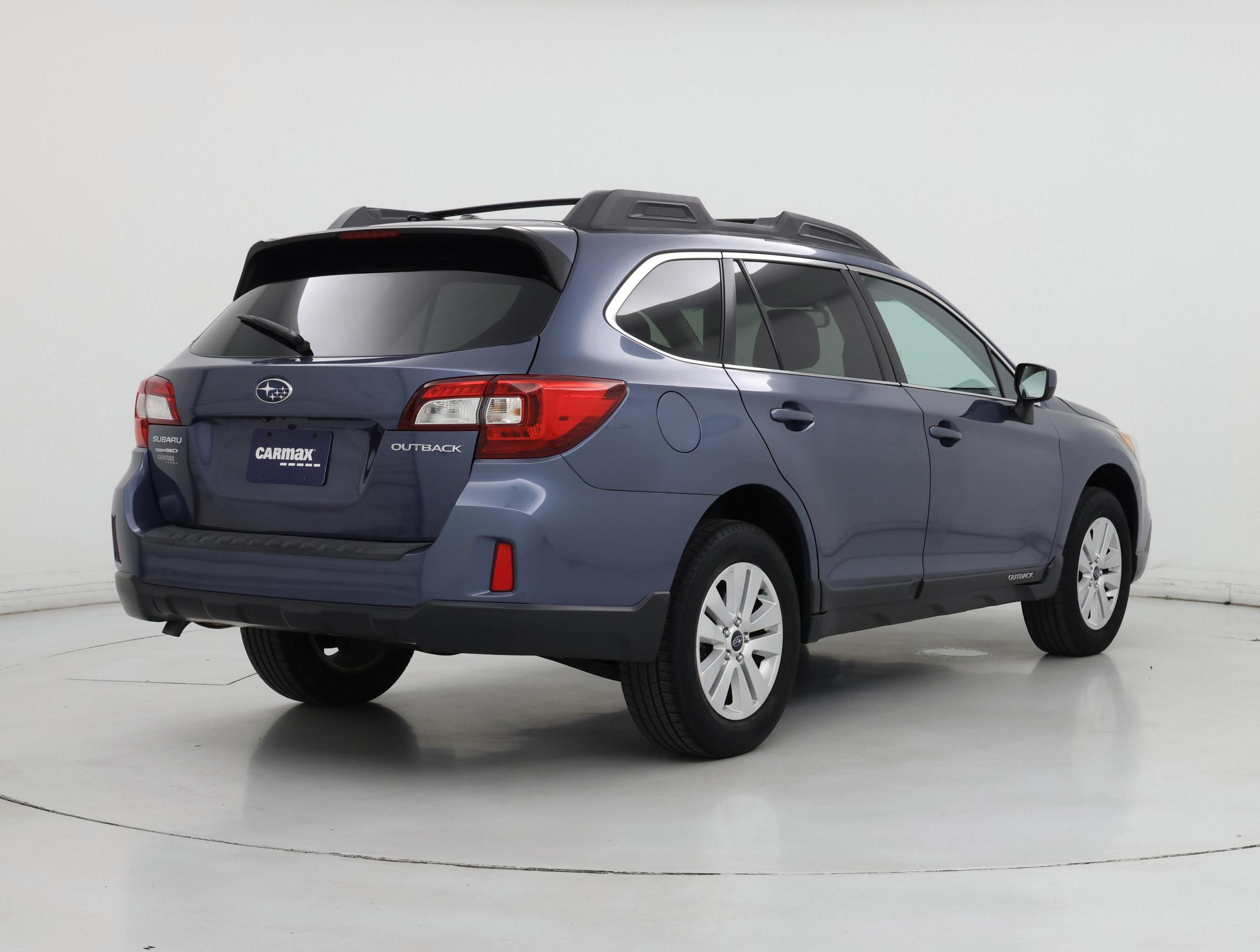 Thumbnail: 2015 Subaru Outback - 8
