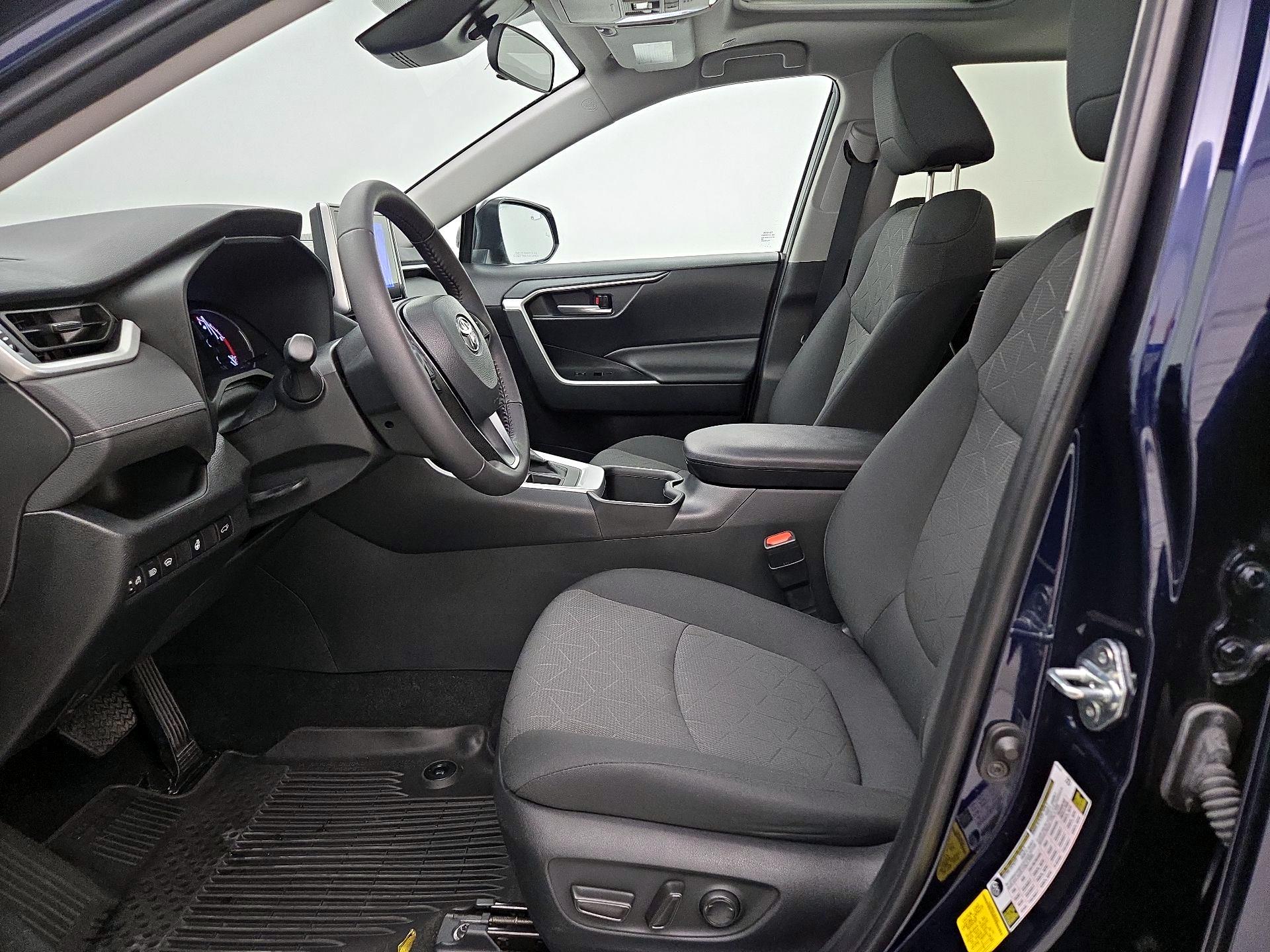 Thumbnail: 2023 Toyota RAV4 - 11