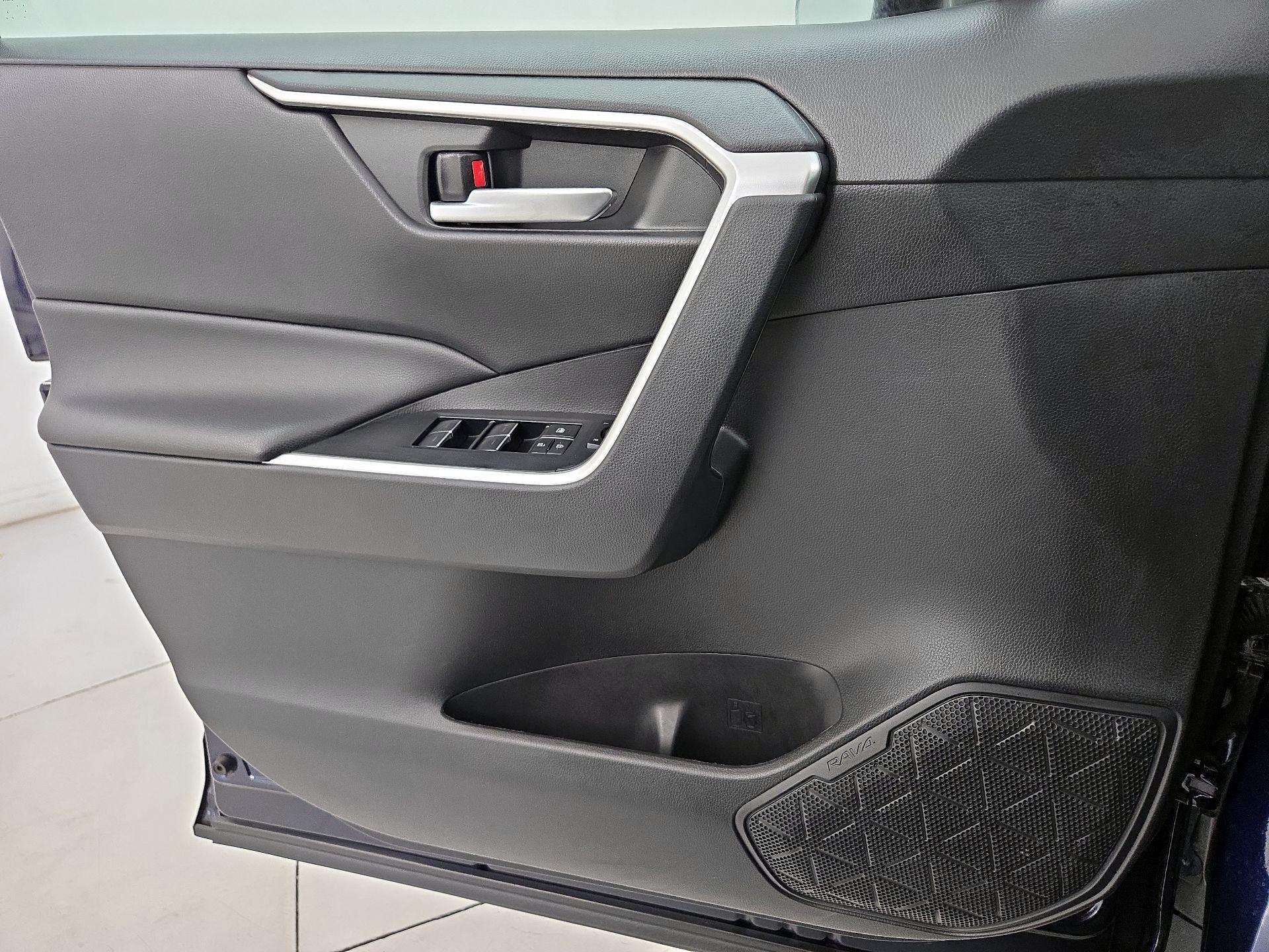 Thumbnail: 2023 Toyota RAV4 - 12