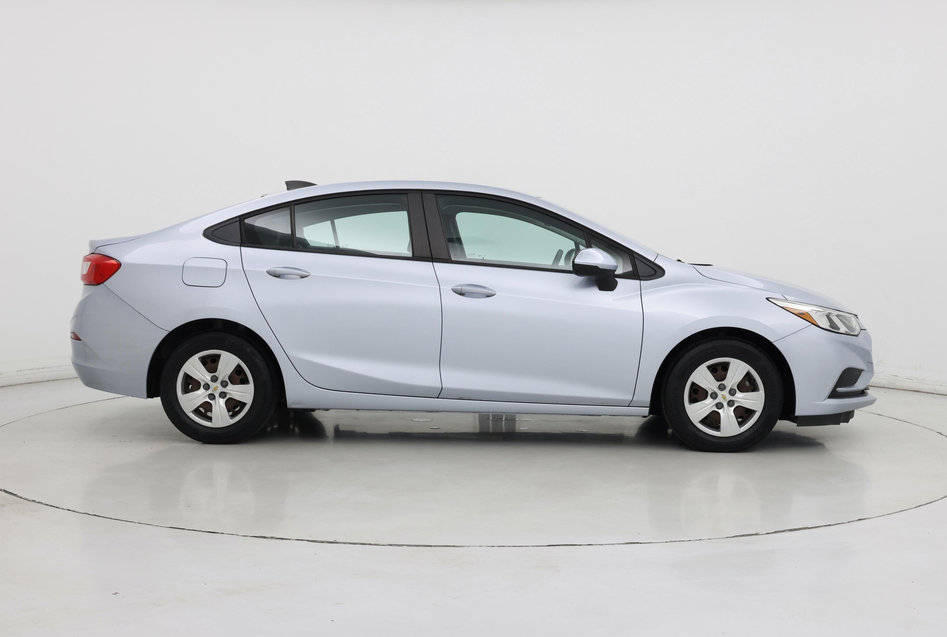 Thumbnail: 2017 Chevrolet Cruze - 7