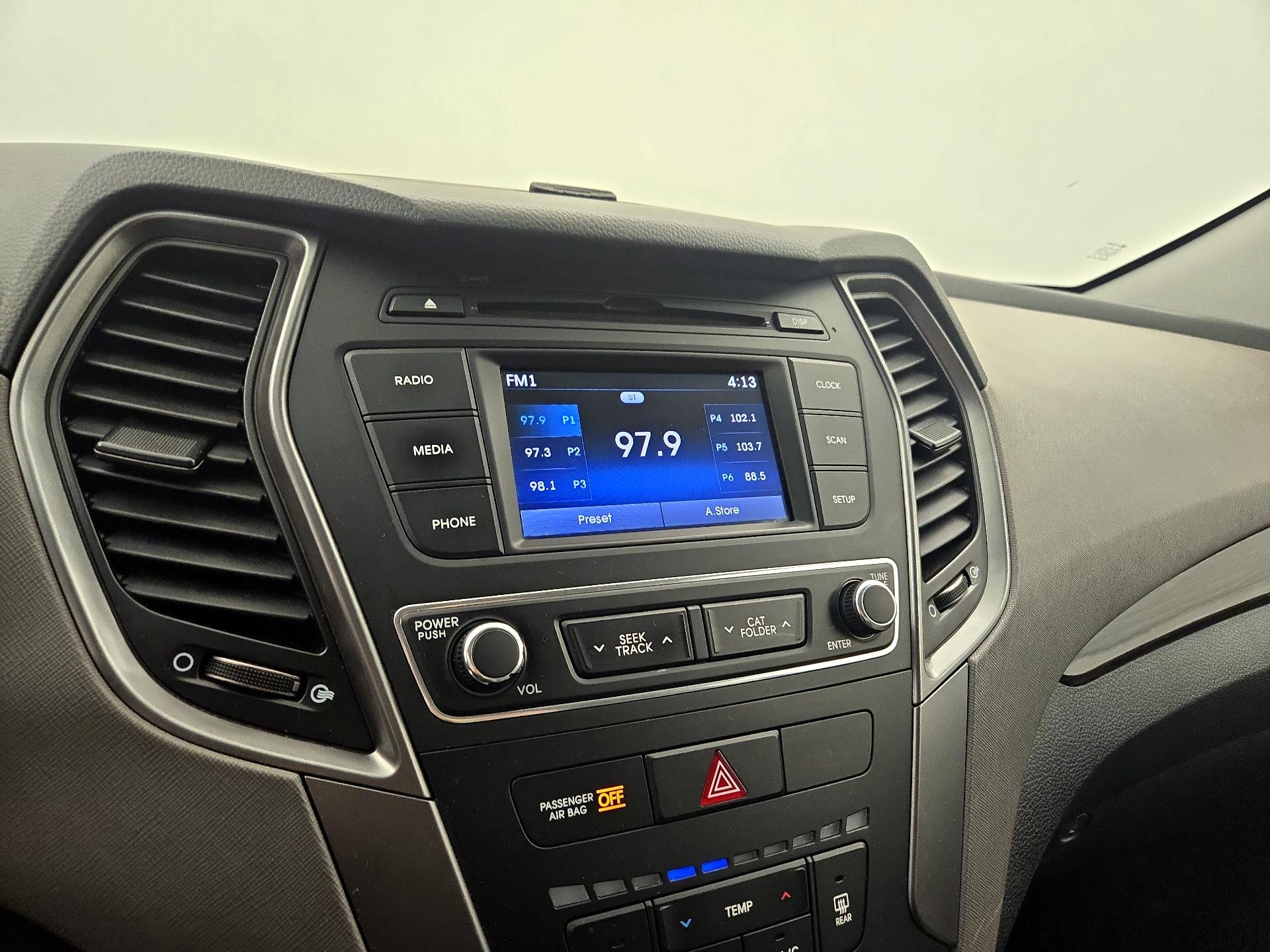 Thumbnail: 2017 Hyundai Santa Fe - 15