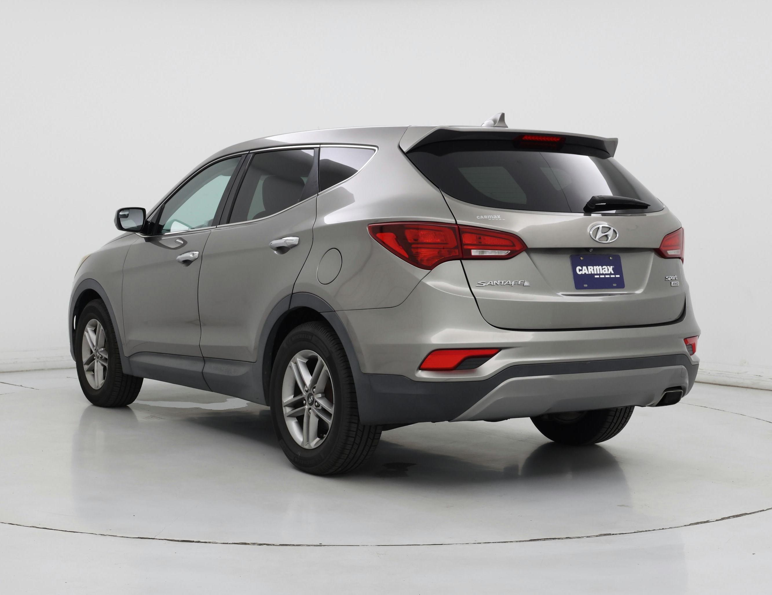 Thumbnail: 2017 Hyundai Santa Fe - 2