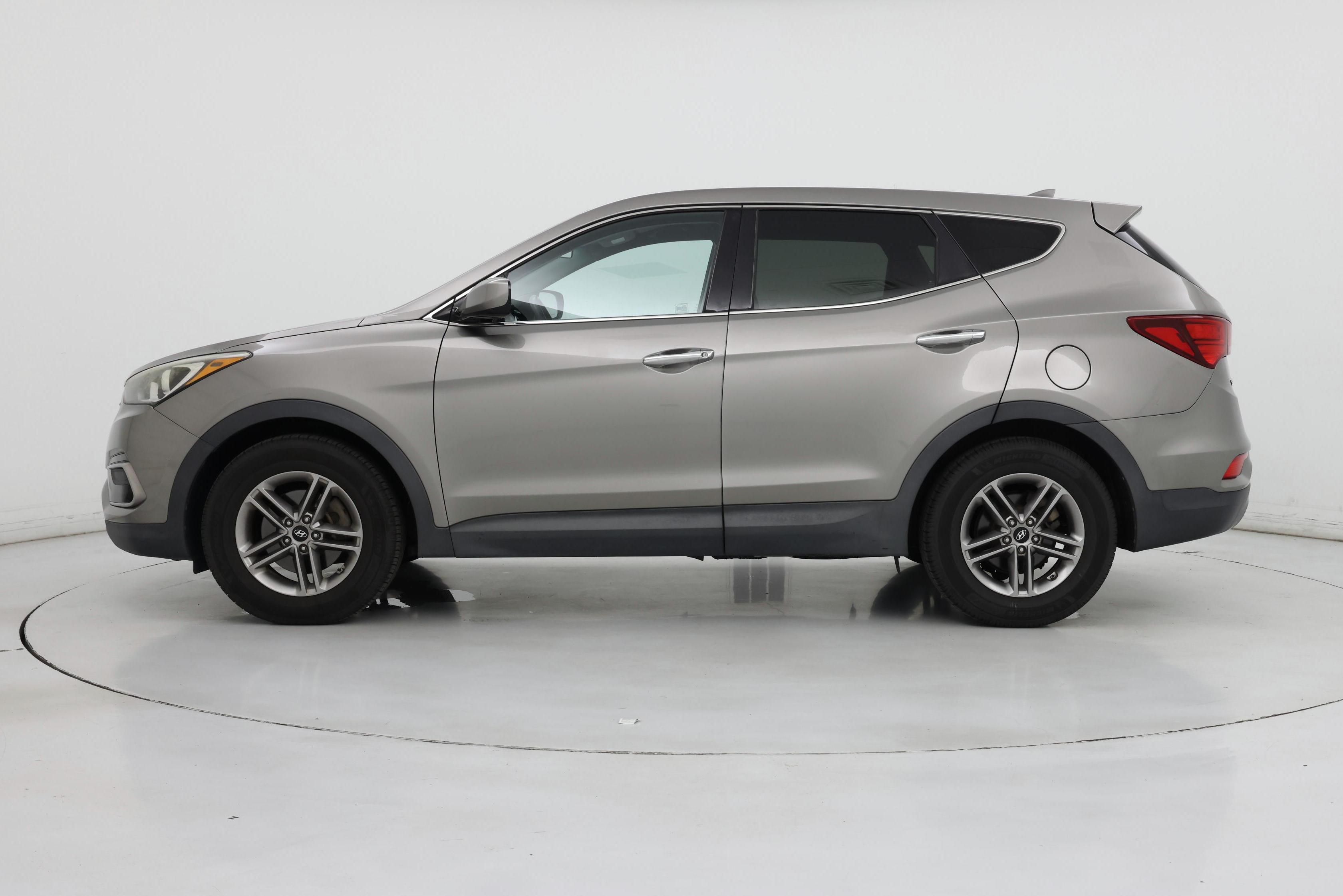 Thumbnail: 2017 Hyundai Santa Fe - 3
