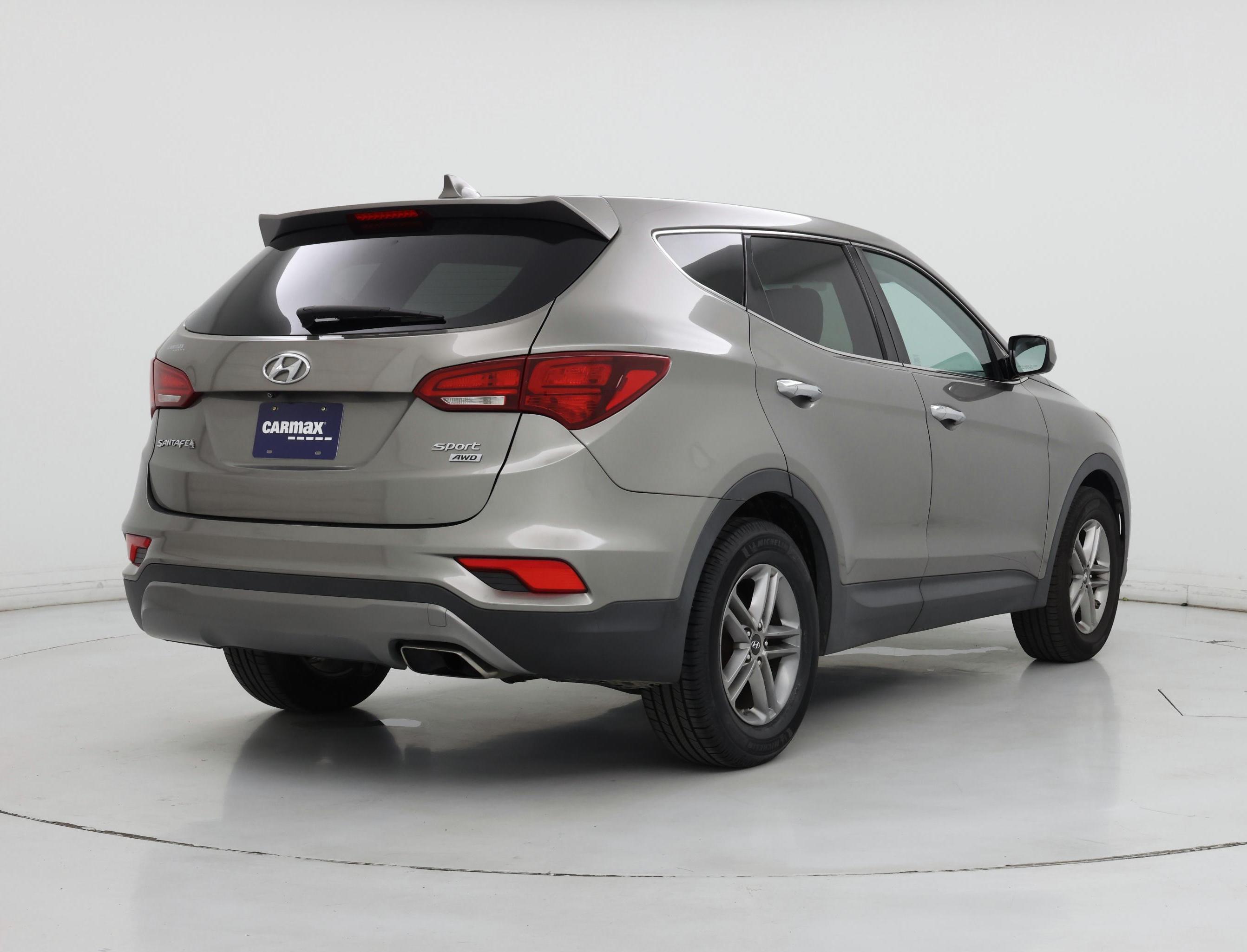 Thumbnail: 2017 Hyundai Santa Fe - 8