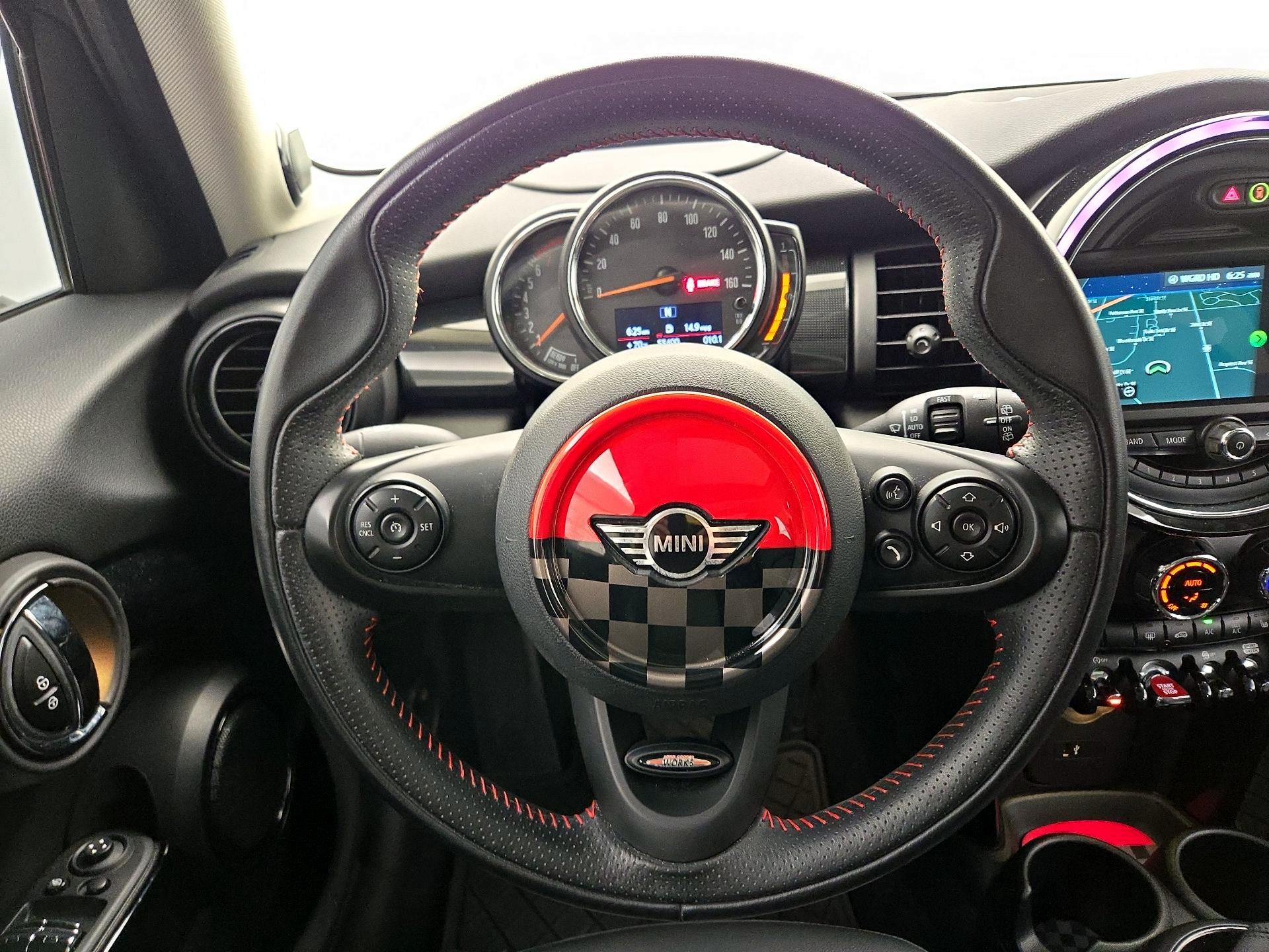 Thumbnail: 2019 MINI Cooper Hardtop - 10