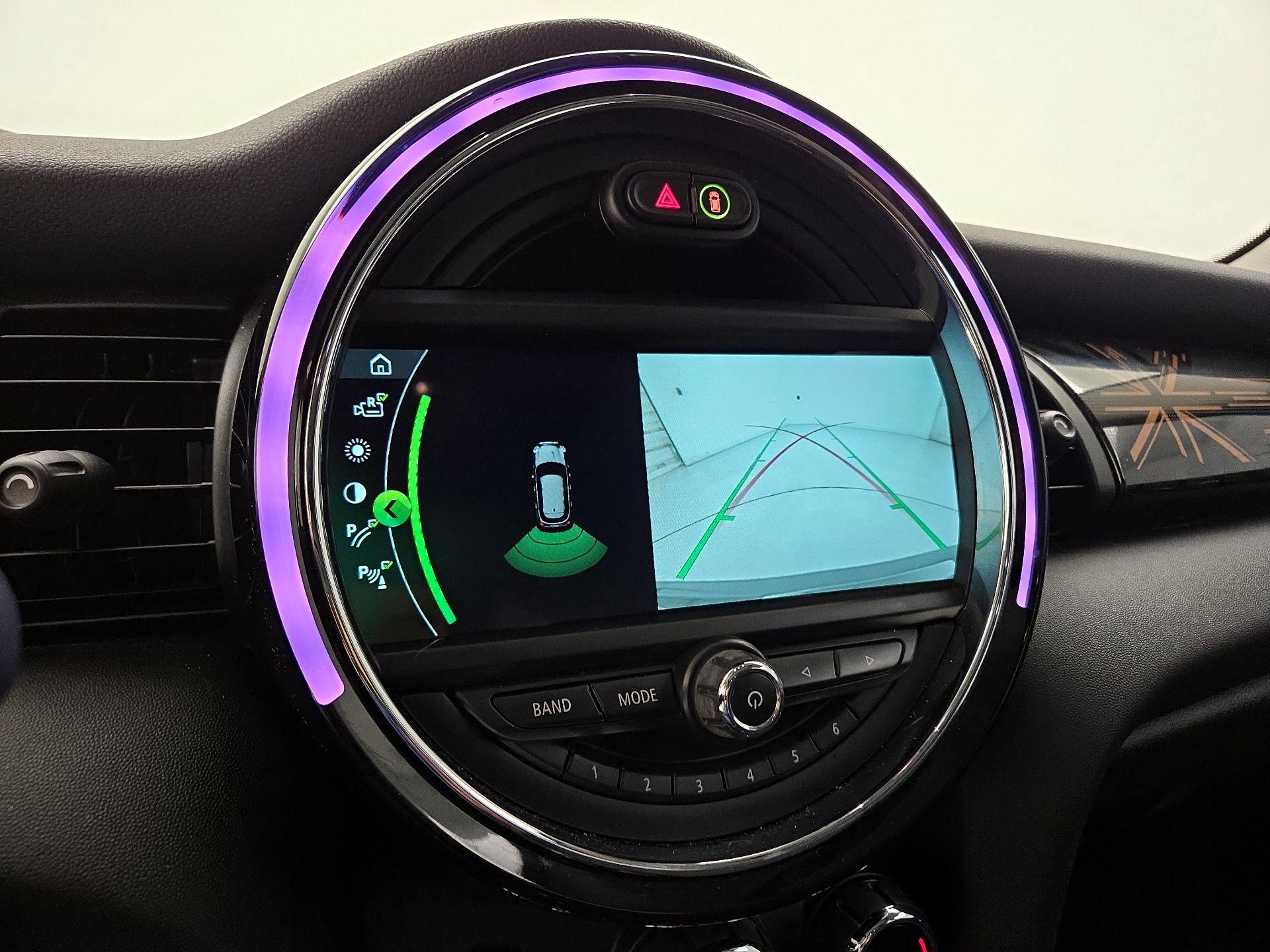 Thumbnail: 2019 MINI Cooper Hardtop - 15