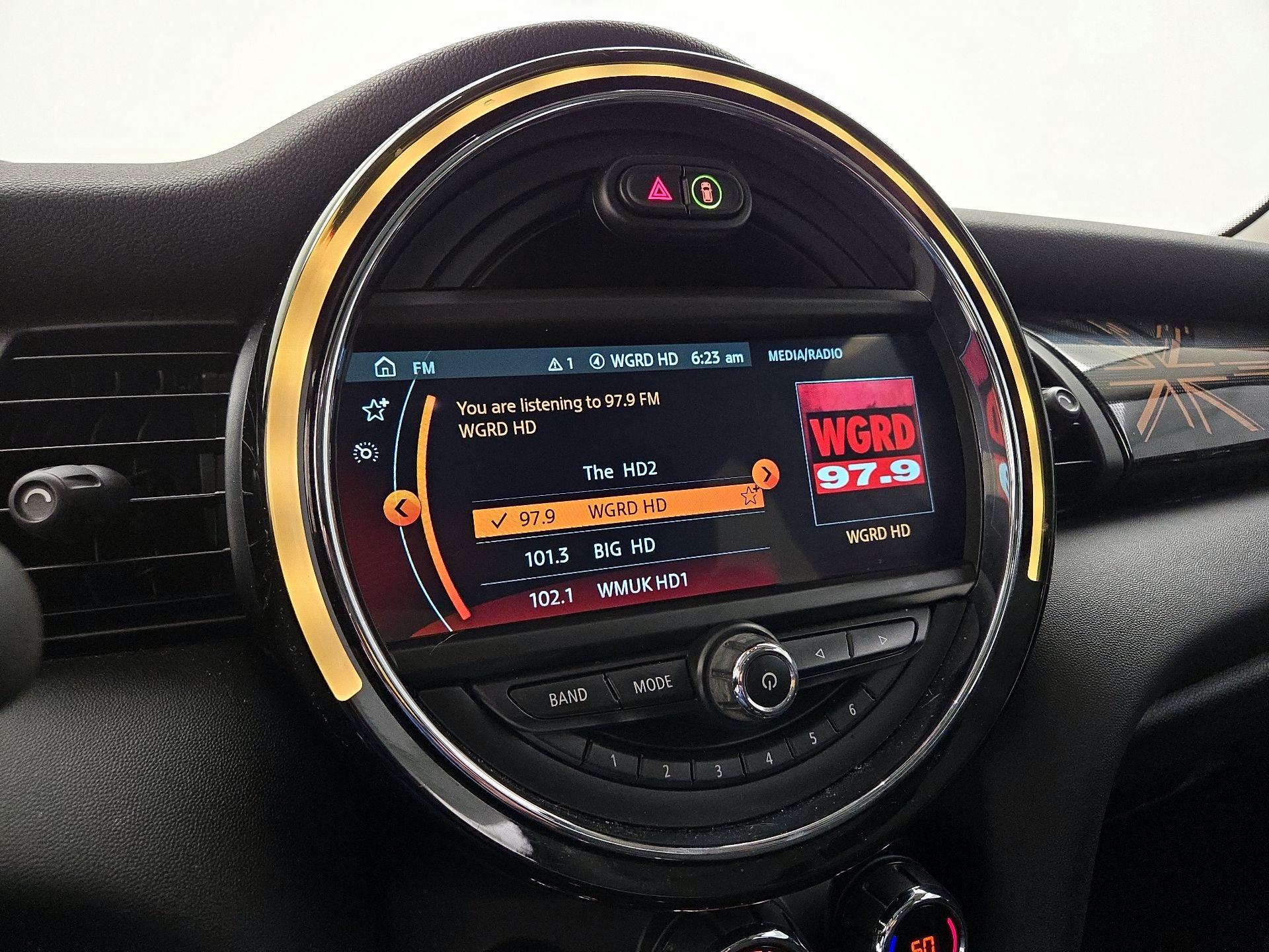Thumbnail: 2019 MINI Cooper Hardtop - 16