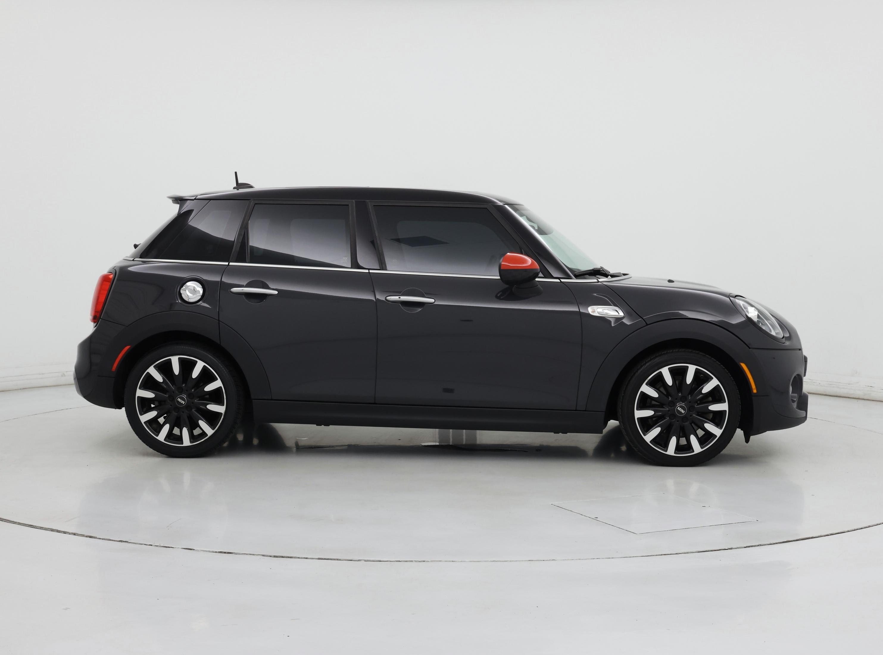 Thumbnail: 2019 MINI Cooper Hardtop - 7